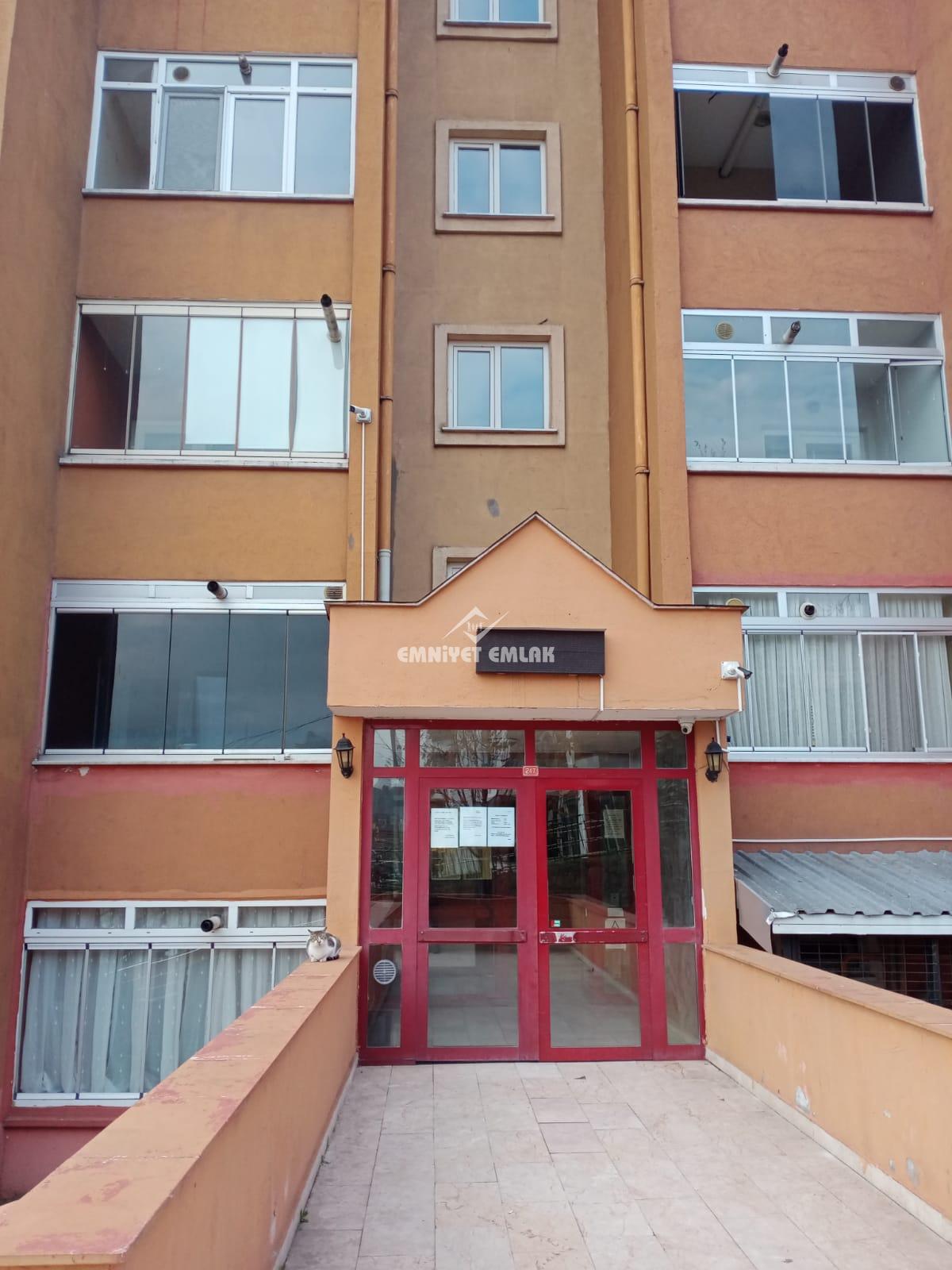 KDZ EREĞLİ ÖMERLİ MAH. KAYNARCA KONUTLARINDA SATILIK EBEWEYN BANYOLU 3+1 DAİRE