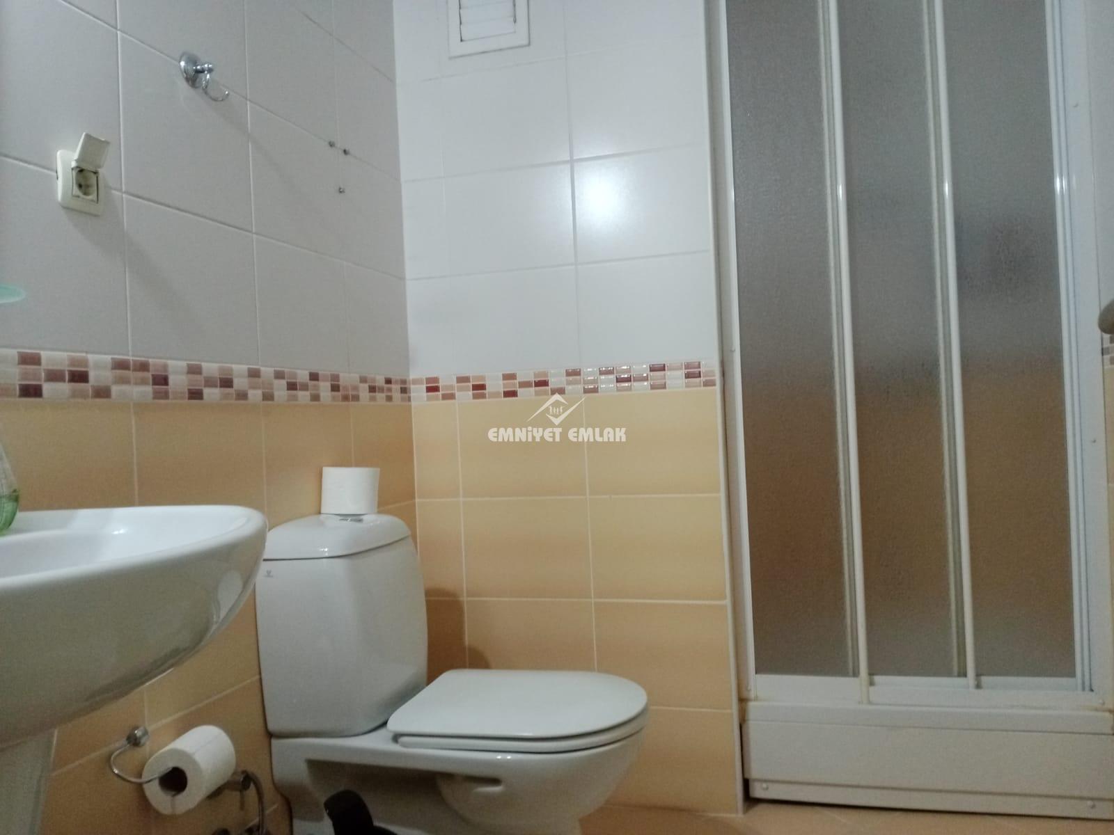 KDZ EREĞLİ ÖMERLİ MAH. KAYNARCA KONUTLARINDA SATILIK EBEWEYN BANYOLU 3+1 DAİRE