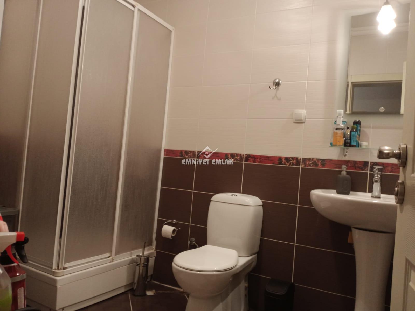 KDZ EREĞLİ ÖMERLİ MAH. KAYNARCA KONUTLARINDA SATILIK EBEWEYN BANYOLU 3+1 DAİRE