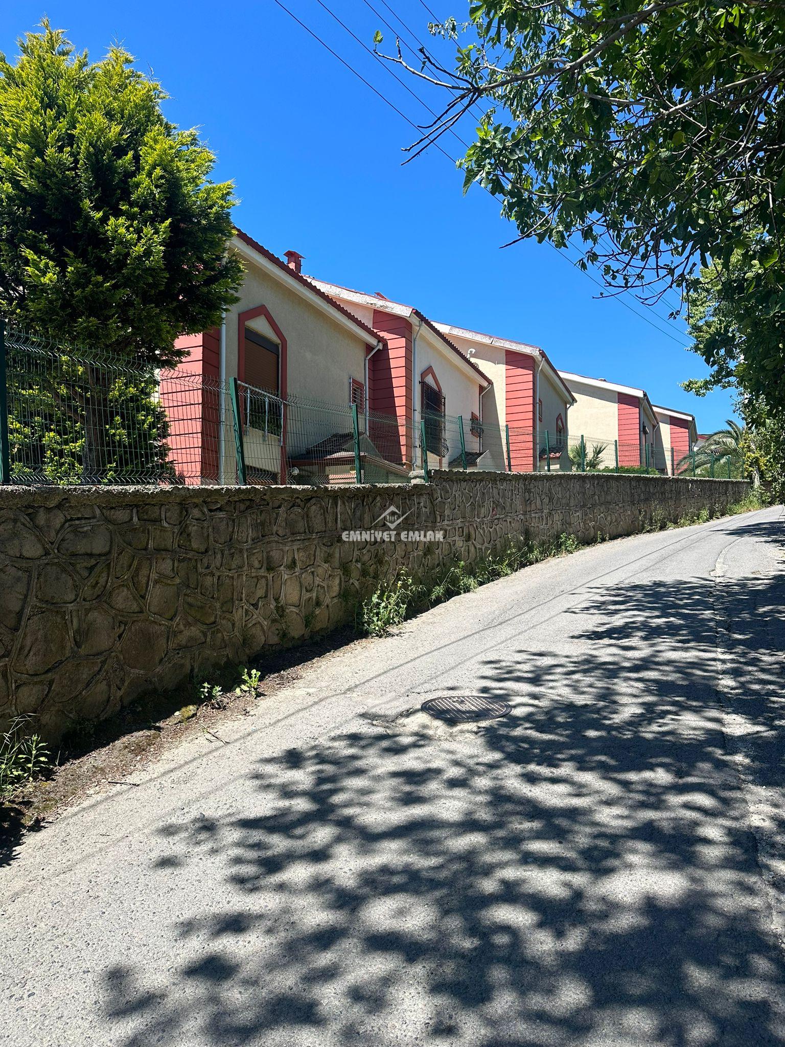 EREĞLİ UZUNMEHMET MAHALLESİ DENİZ MANZARALI 5+2 SATILIK TRİPLEX VİLLA