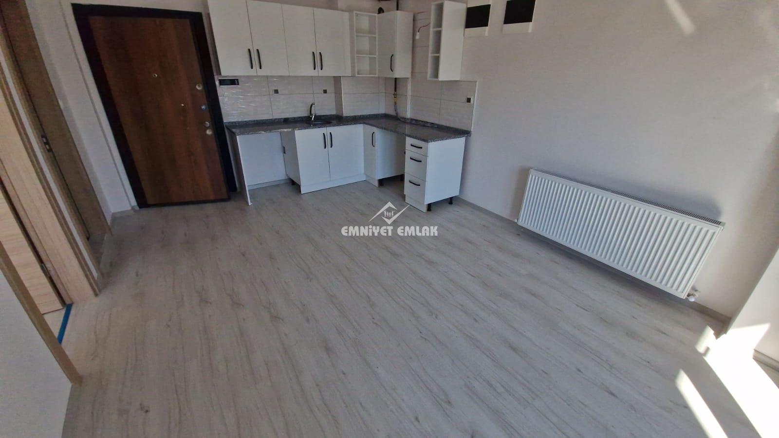 EREĞLİ ÖMERLİ MAHALLESİ DEVLET HAST.KAVŞAĞINA YAKIN KİRALIK 1+1 DAİRE