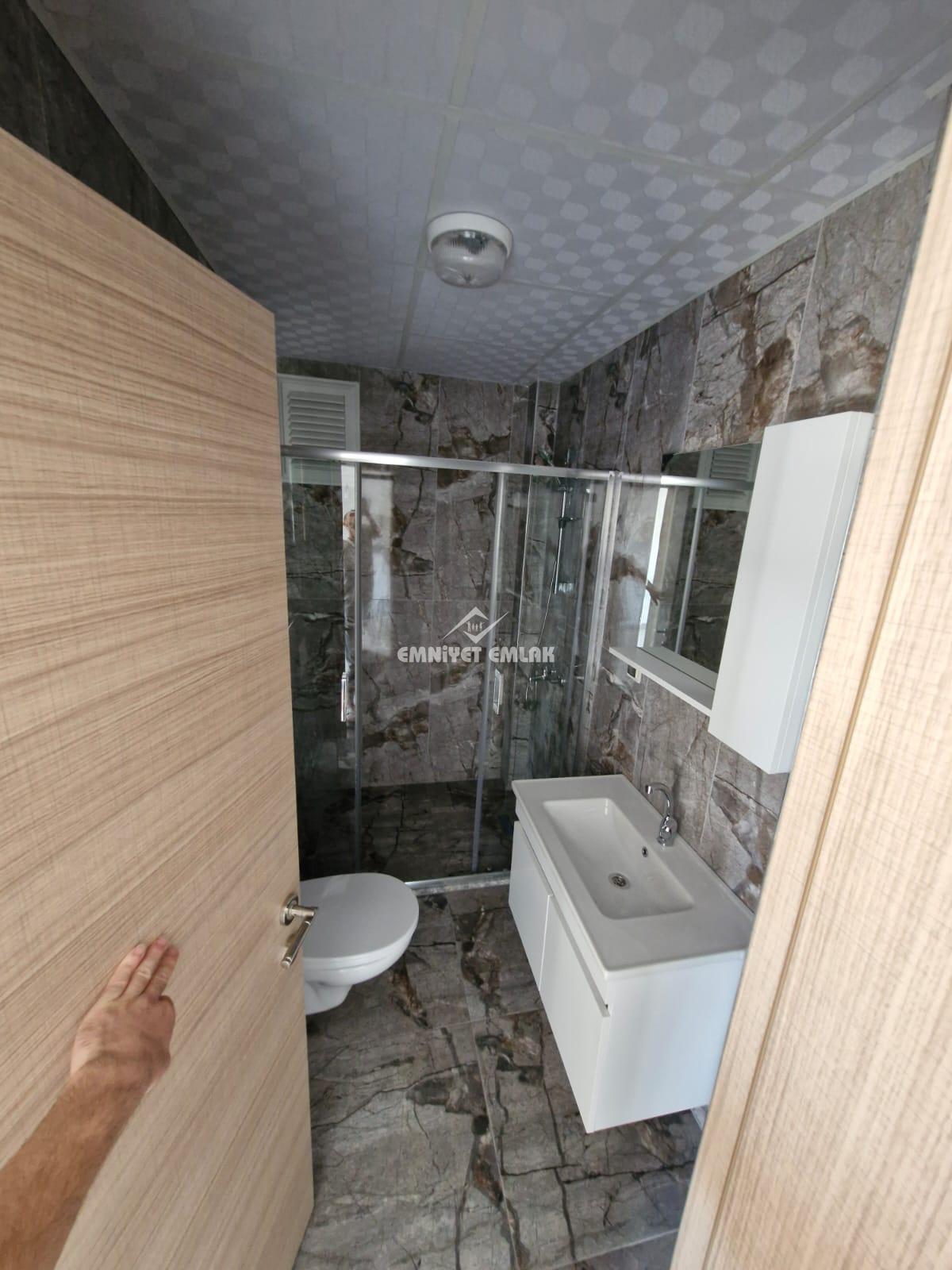 EREĞLİ ÖMERLİ MAHALLESİ DEVLET HAST.KAVŞAĞINA YAKIN KİRALIK 1+1 DAİRE