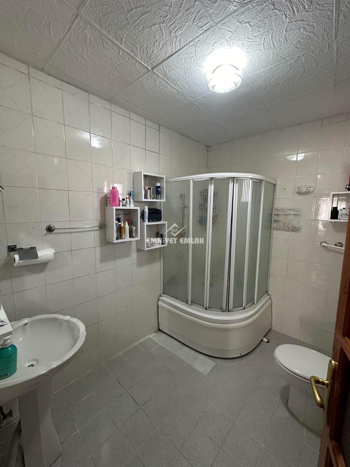 ORHANLAR MAH.  SAHİLE YÜRÜME MESAFESİNDE FULL EŞYALI 3+1 SATILIK DAİRE