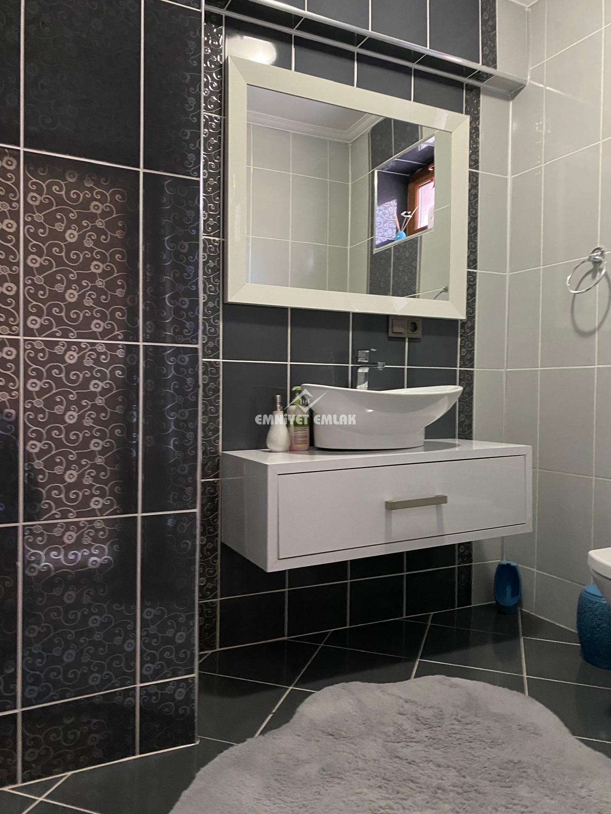 EREĞLİ UZUNMEHMET MAHALLESİ DENİZ MANZARALI 5+2 SATILIK TRİPLEX VİLLA