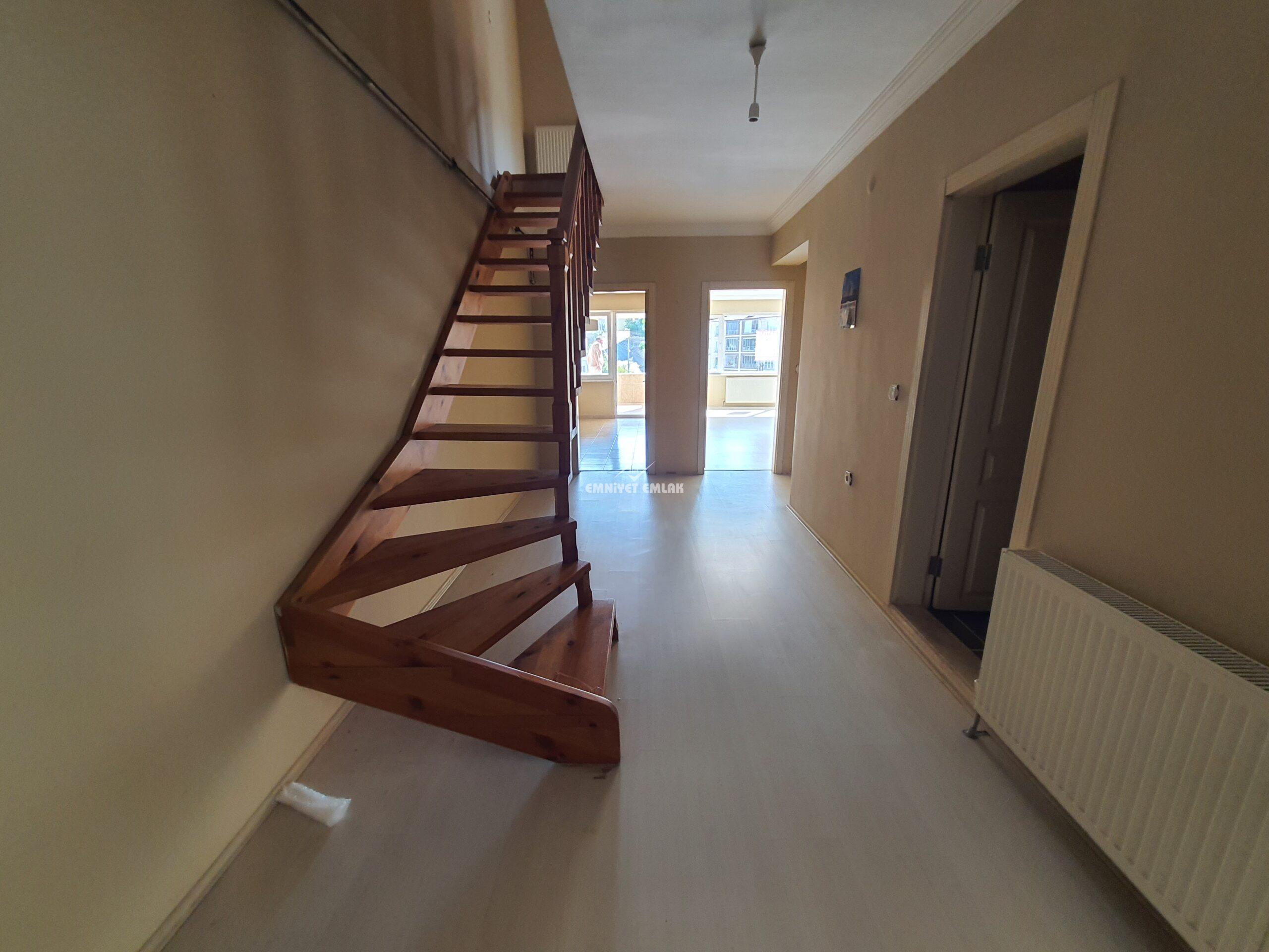 EREĞLİ DIŞ ÇEŞME SOKAK SATILIK DUBLEX DENİZ MANZARALI 5+1 DAİRE