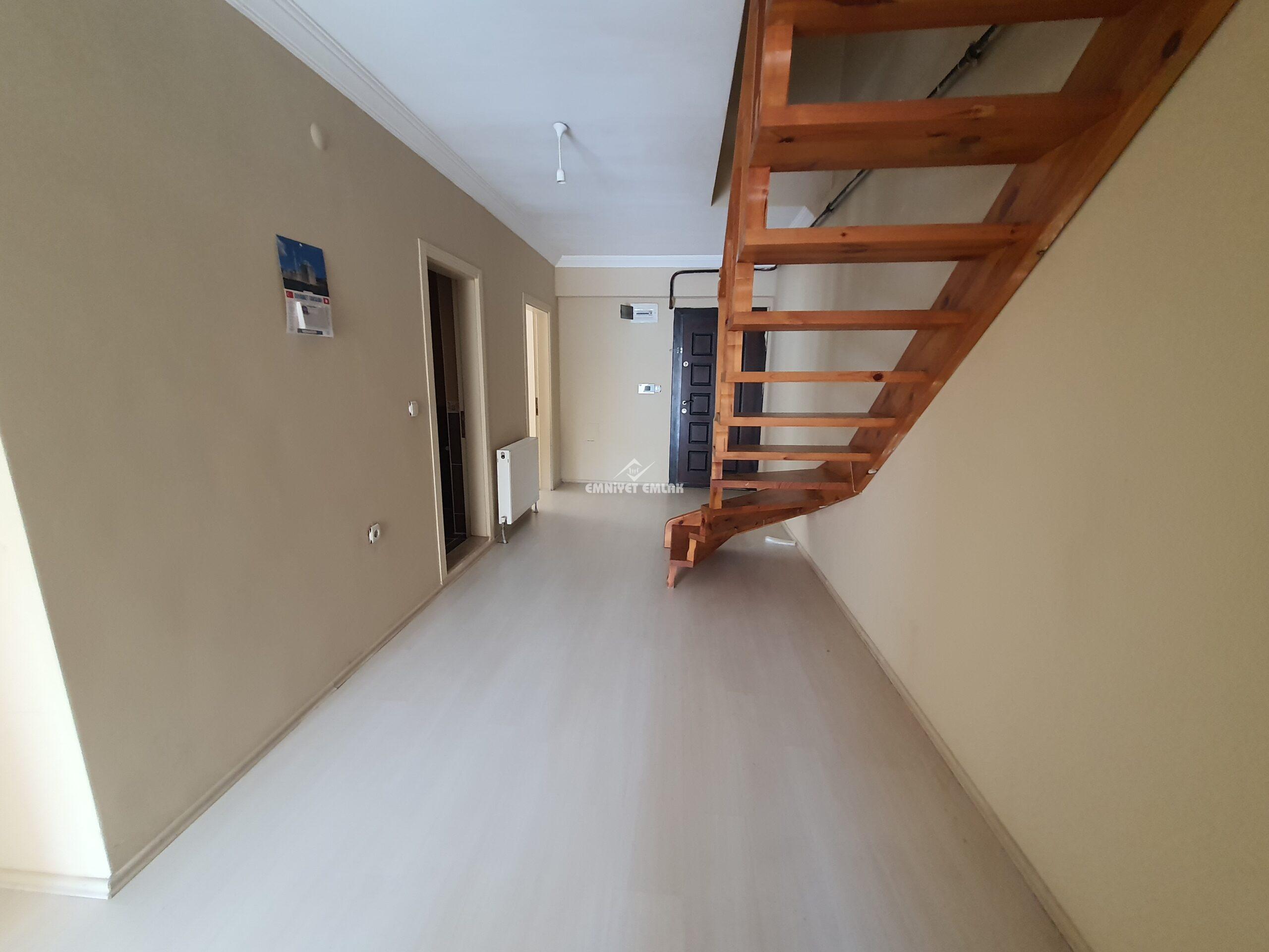 EREĞLİ DIŞ ÇEŞME SOKAK SATILIK DUBLEX DENİZ MANZARALI 5+1 DAİRE