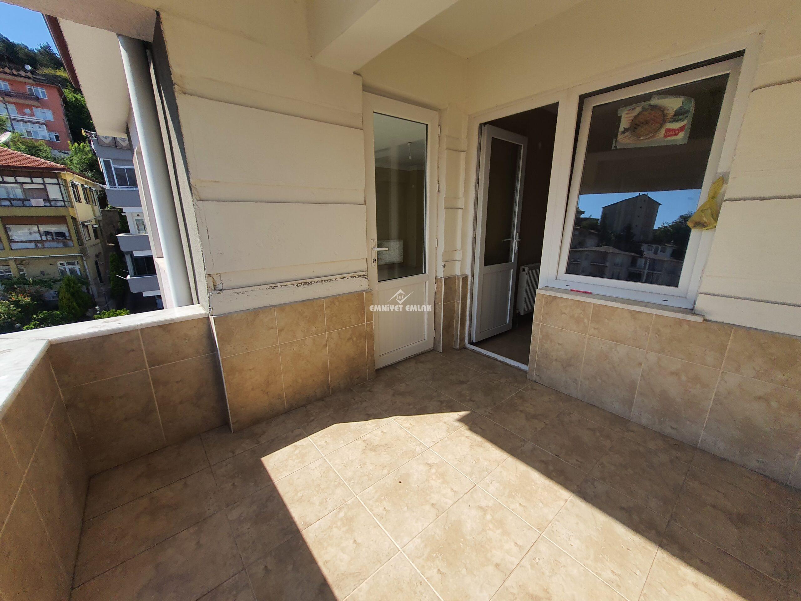 EREĞLİ DIŞ ÇEŞME SOKAK SATILIK DUBLEX DENİZ MANZARALI 5+1 DAİRE