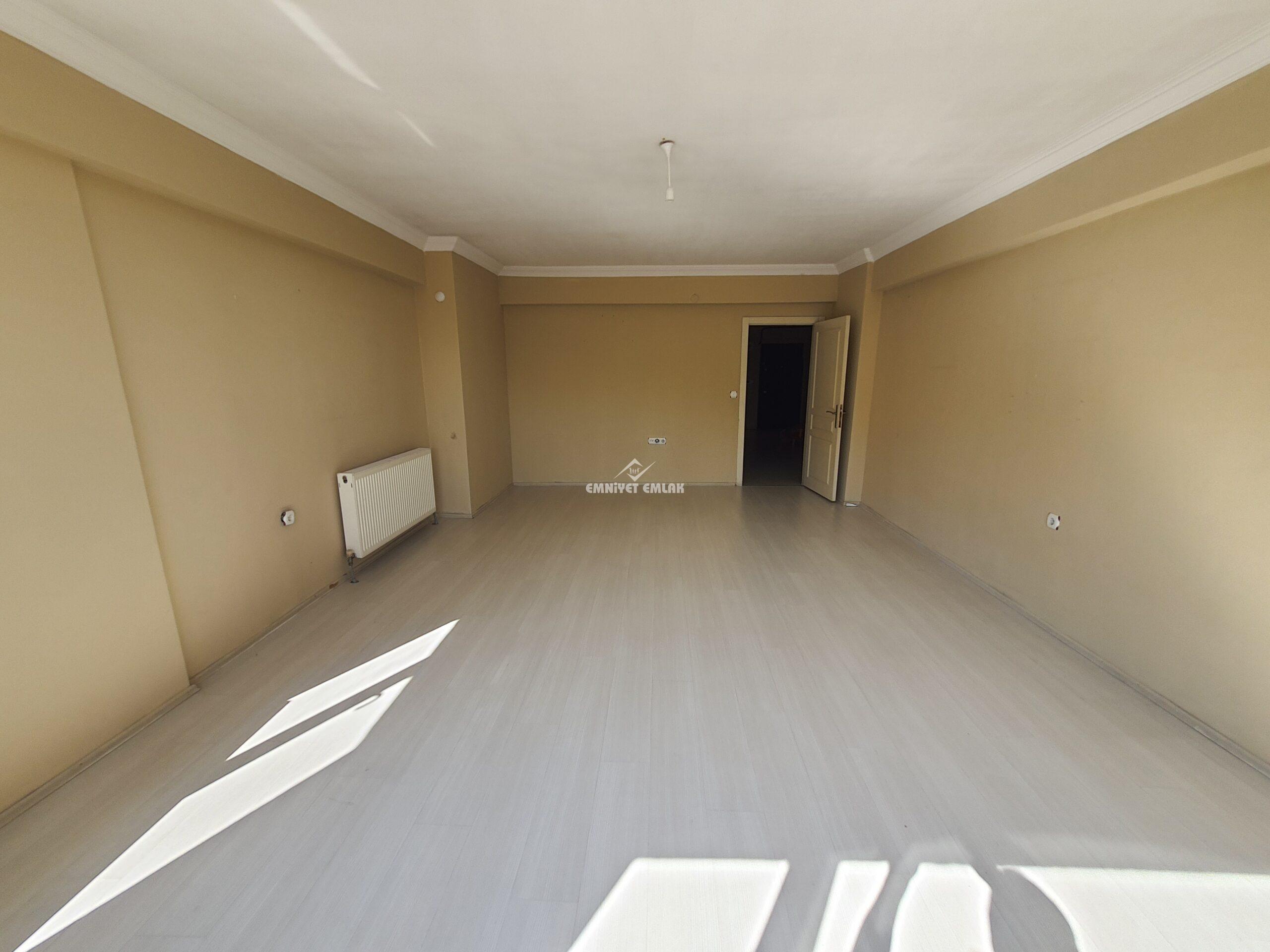 EREĞLİ DIŞ ÇEŞME SOKAK SATILIK DUBLEX DENİZ MANZARALI 5+1 DAİRE