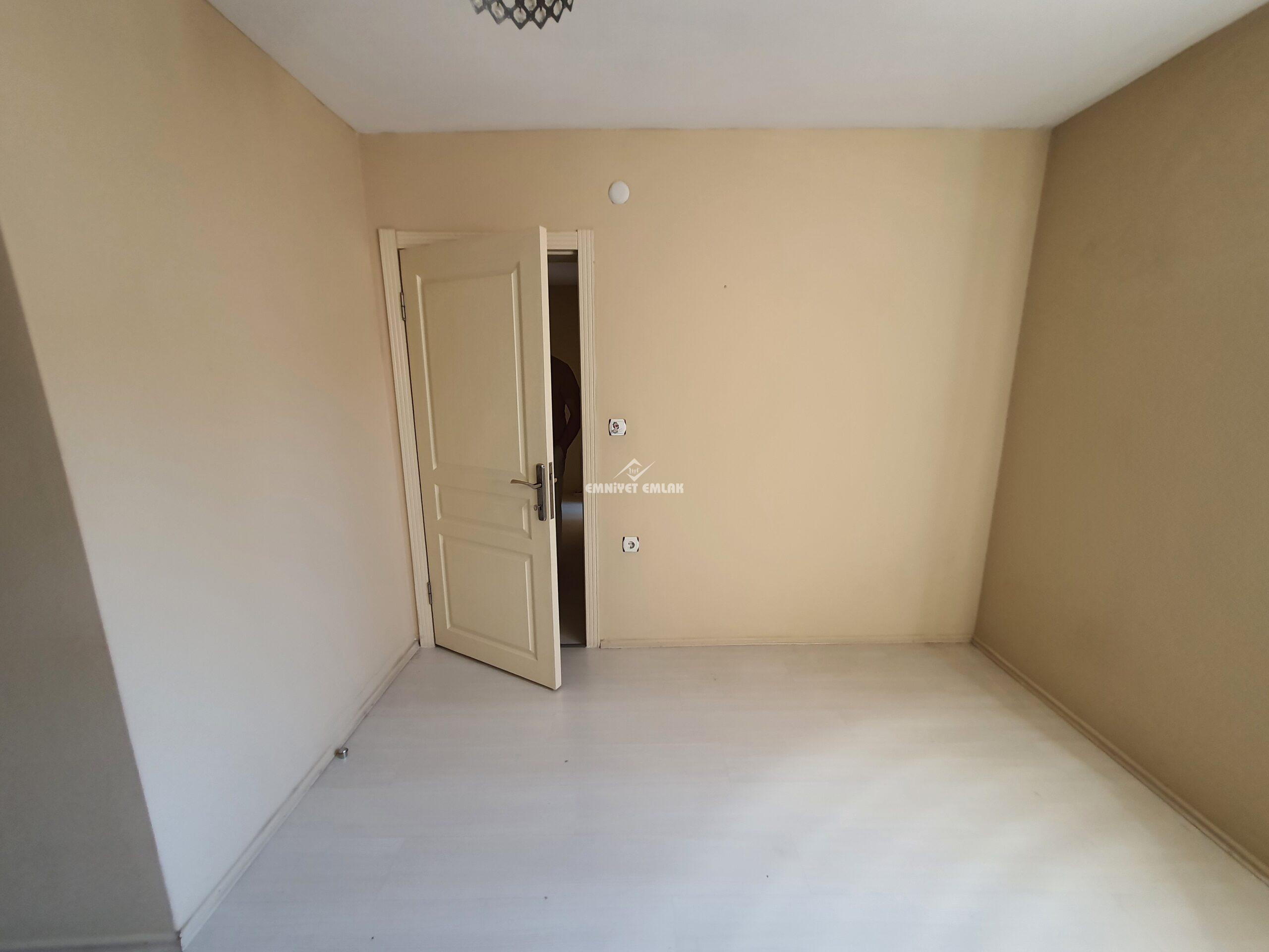 EREĞLİ DIŞ ÇEŞME SOKAK SATILIK DUBLEX DENİZ MANZARALI 5+1 DAİRE