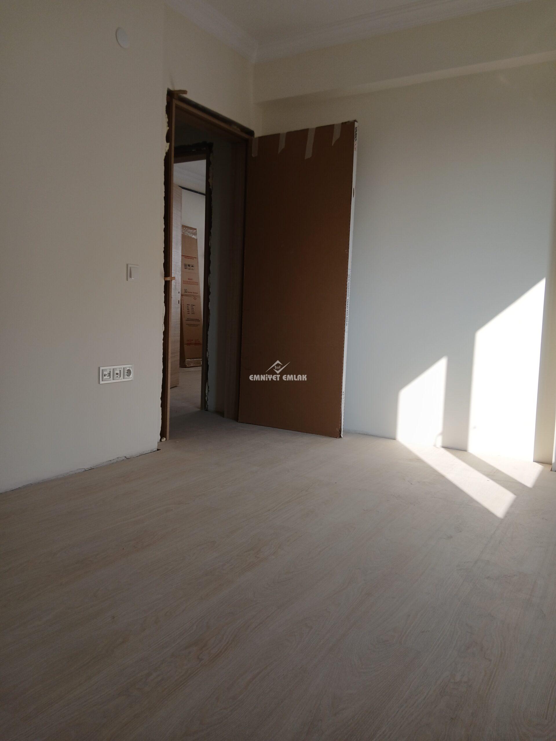 KEPEZ ANA YOL KENARINDA SIFIR SATILIK 1+1 DAİRELER