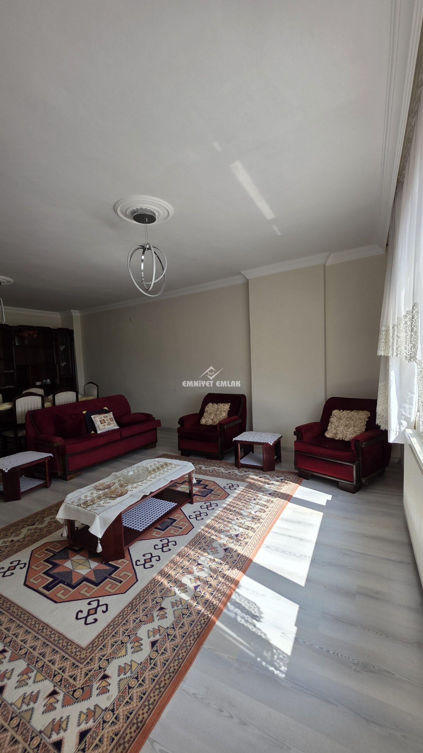 EREĞLİ SÜLEYMANLAR MAHALLESİNDE SATILIK DENİZ MANZARALI 3+1 DAİRE