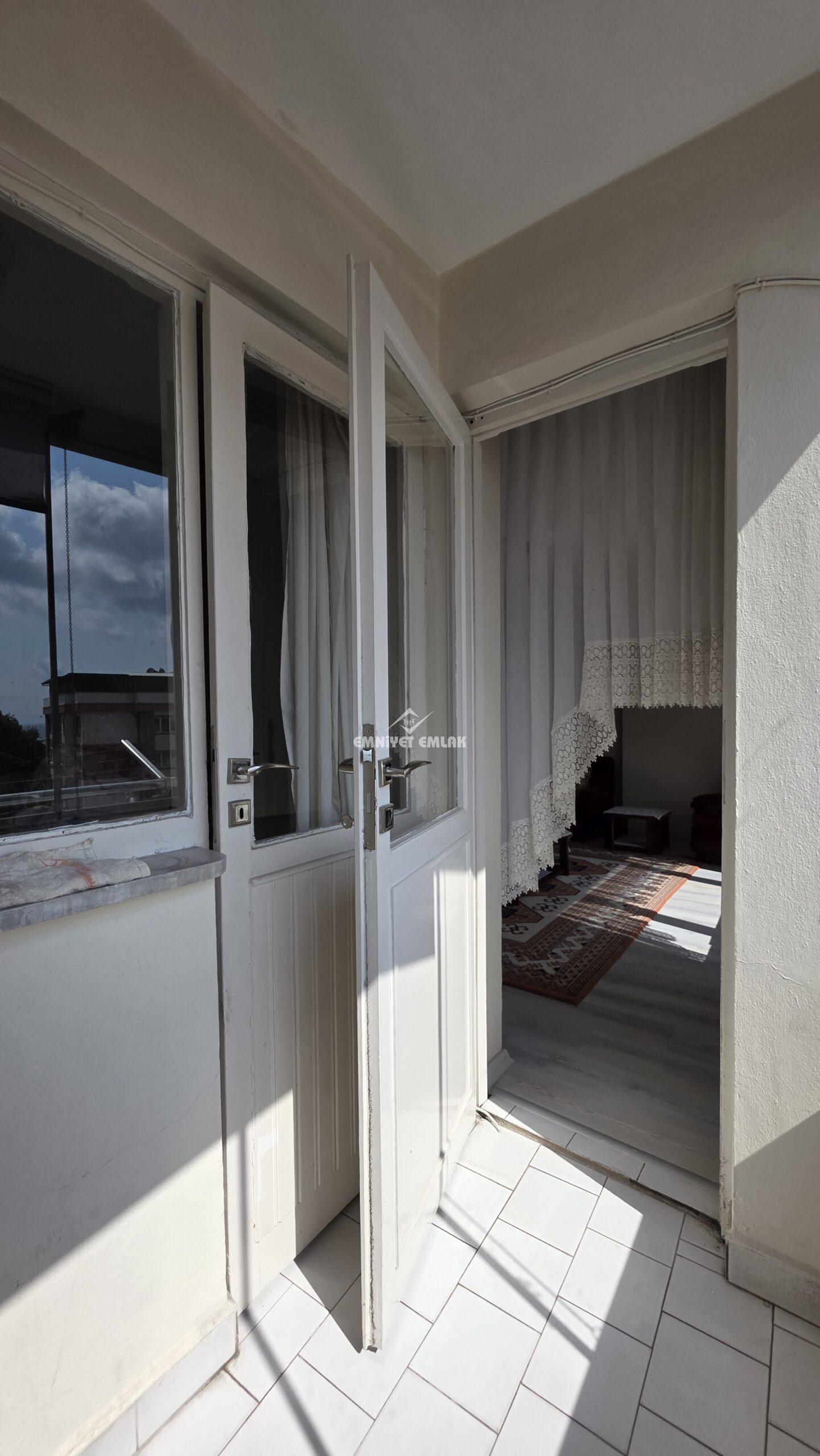 EREĞLİ SÜLEYMANLAR MAHALLESİNDE SATILIK DENİZ MANZARALI 3+1 DAİRE