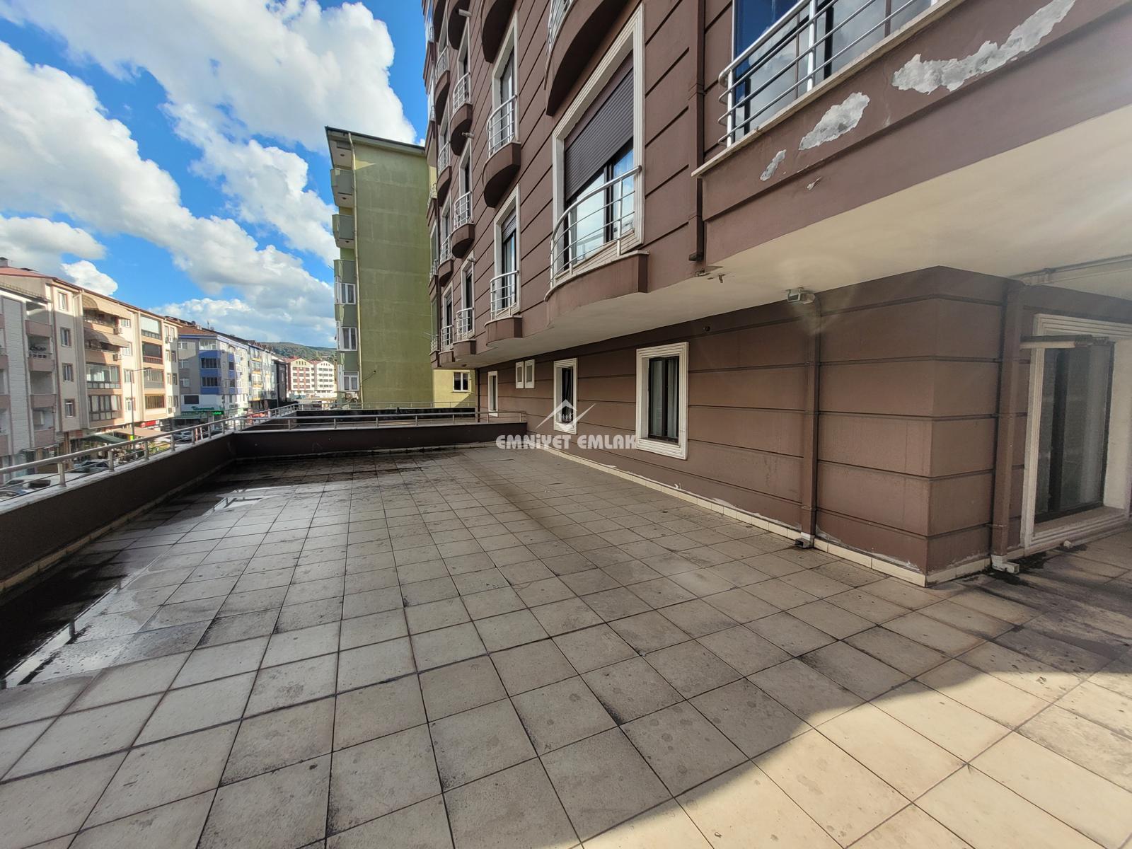 Müftü Mahallesi Anacadde Üzerinde 1+1 Kiralık Daire