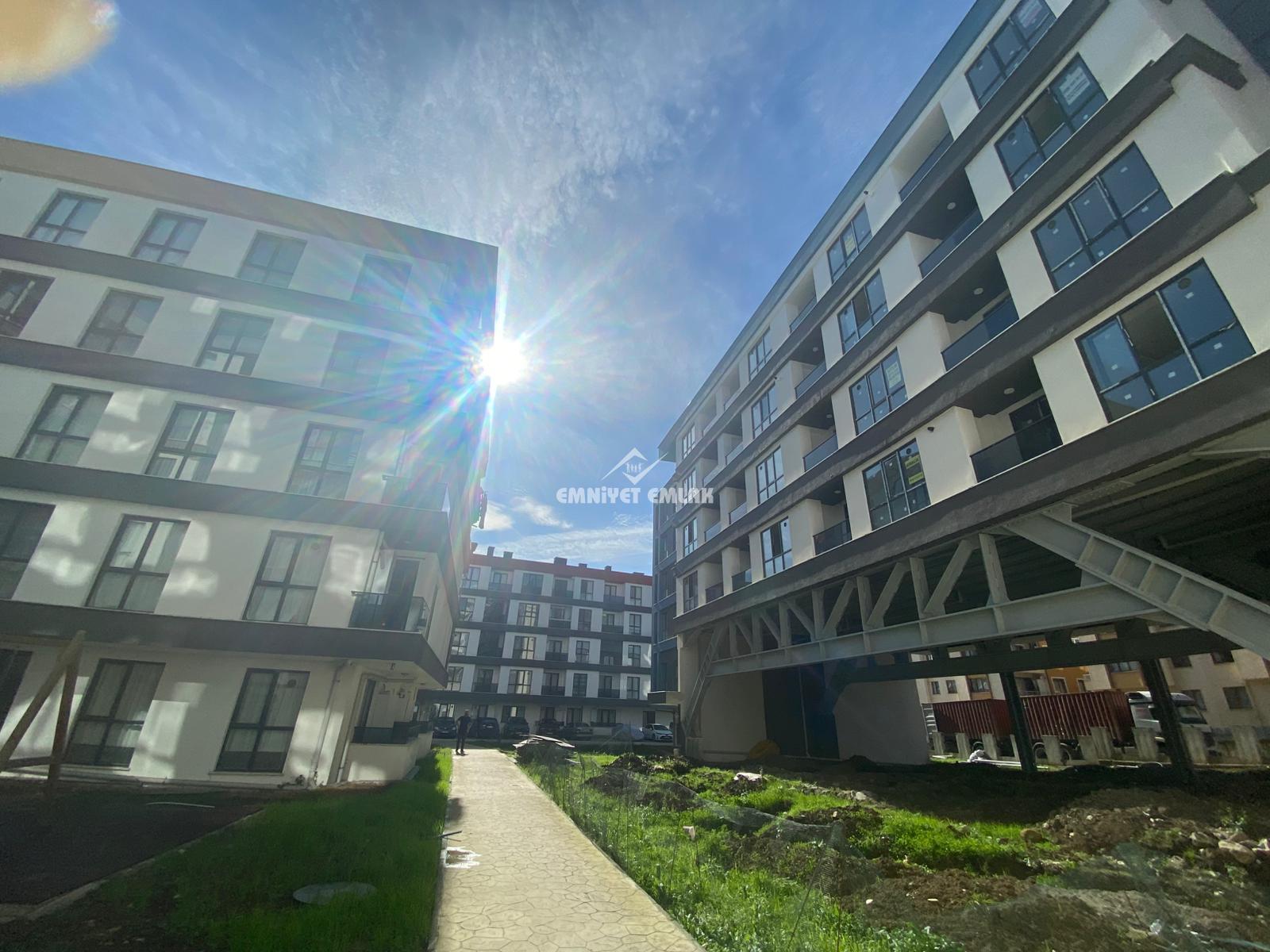 DÜZCE ÜNİVERSİTE BÖLGESi SİTE İÇERİSİNDE MUHTEŞEM 1+1 SATILIK FIRSAT DAİRE