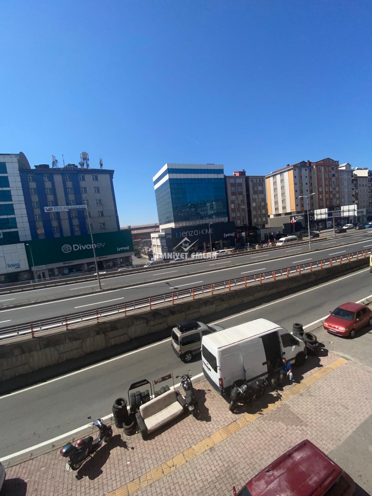 KDZ EREĞLİ MÜFTÜ MAHALLESİ ERDEMİR CADDESİNDE SATILIK OFİSLER