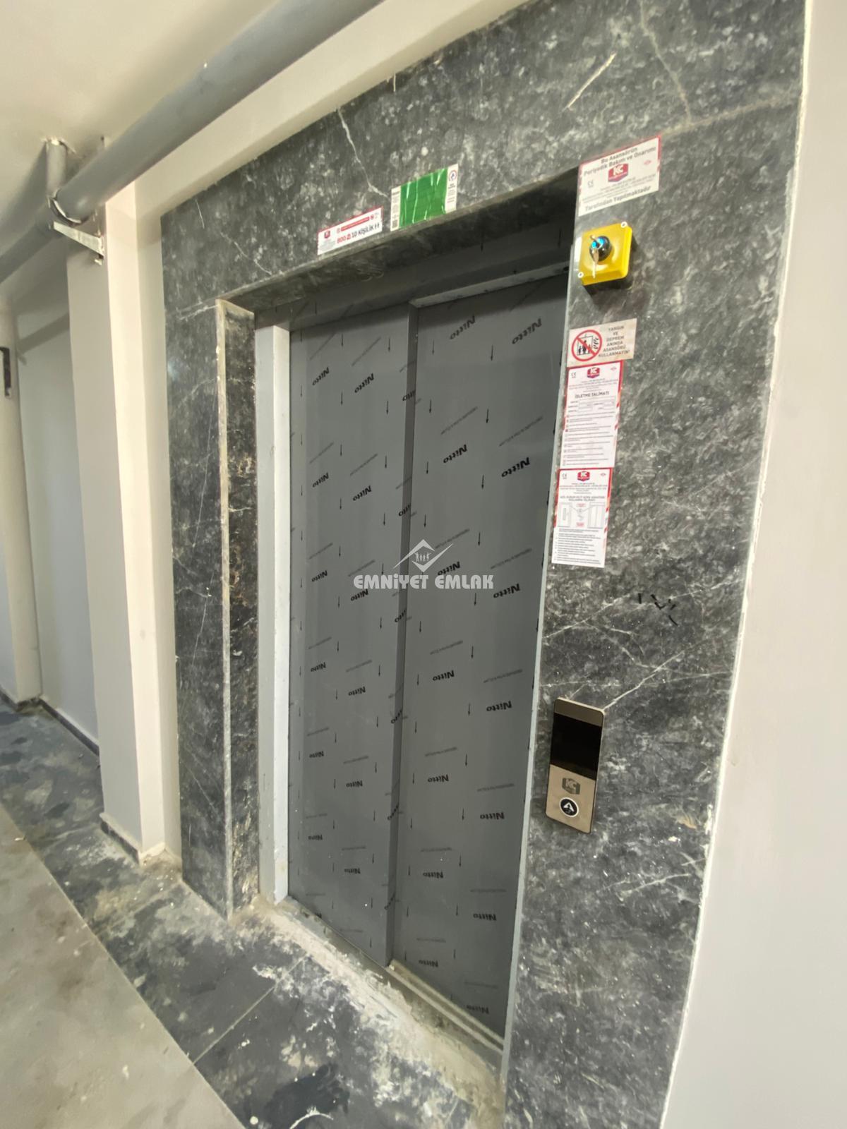 DÜZCE ÜNİVERSİTE BÖLGESi SİTE İÇERİSİNDE MUHTEŞEM 1+1 SATILIK FIRSAT DAİRE