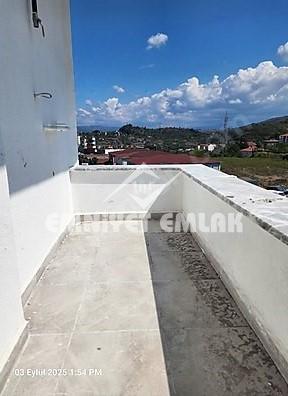 KDZ EREĞLİ DENİZCİLİK FAKÜLTESİNE YAKIN ARAÇ TAKASINA AÇIK 1+1 SATILIK DAİRE