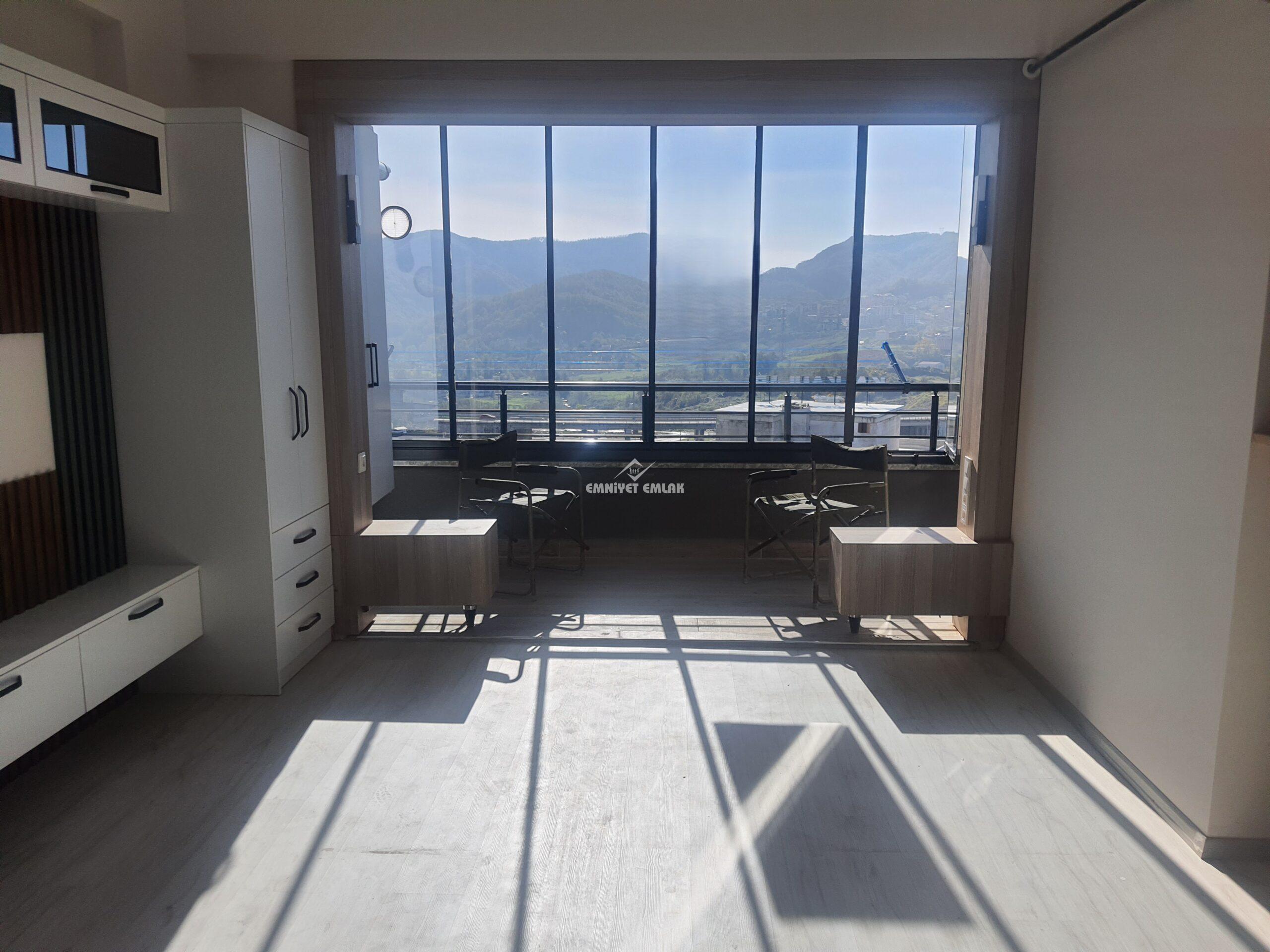 EREĞLİ ÖMERLİ HASTANE KAVŞAĞINDA SIFIR KİRALIK LÜX 1+1 DAİRE