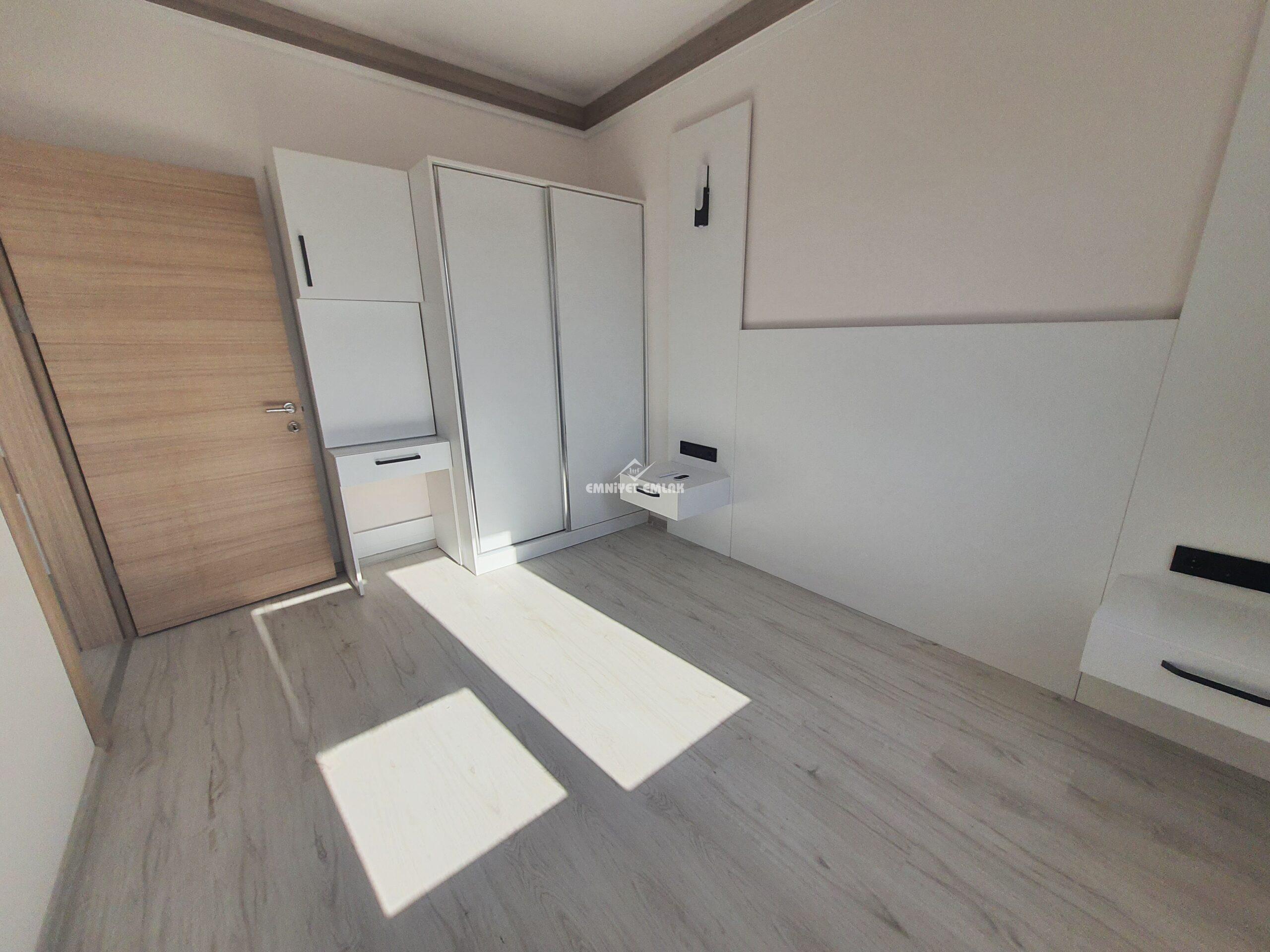 EREĞLİ ÖMERLİ HASTANE KAVŞAĞINDA SIFIR KİRALIK LÜX 1+1 DAİRE