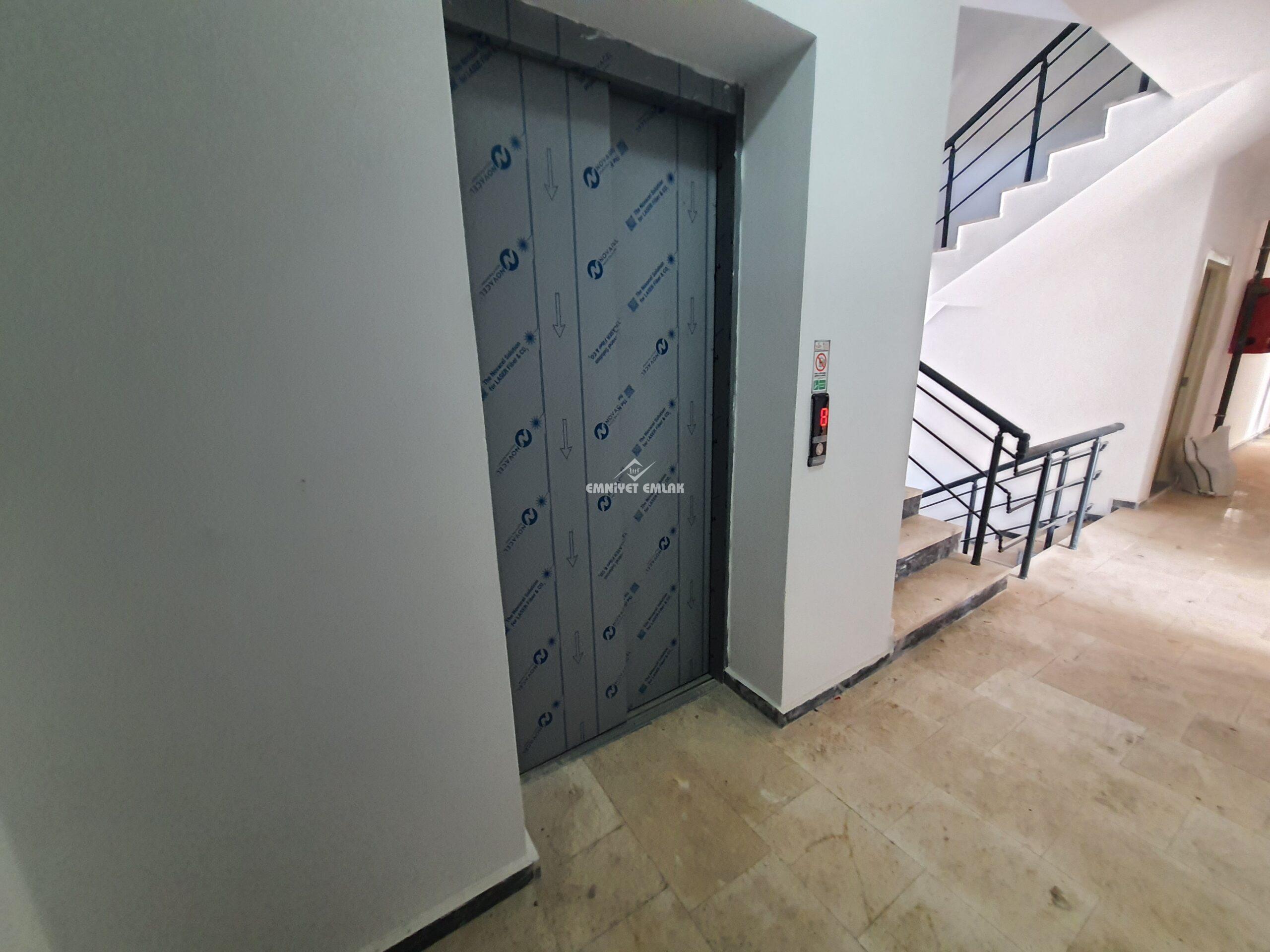 EREĞLİ ÖMERLİ HASTANE KAVŞAĞINDA SIFIR KİRALIK LÜX 1+1 DAİRE