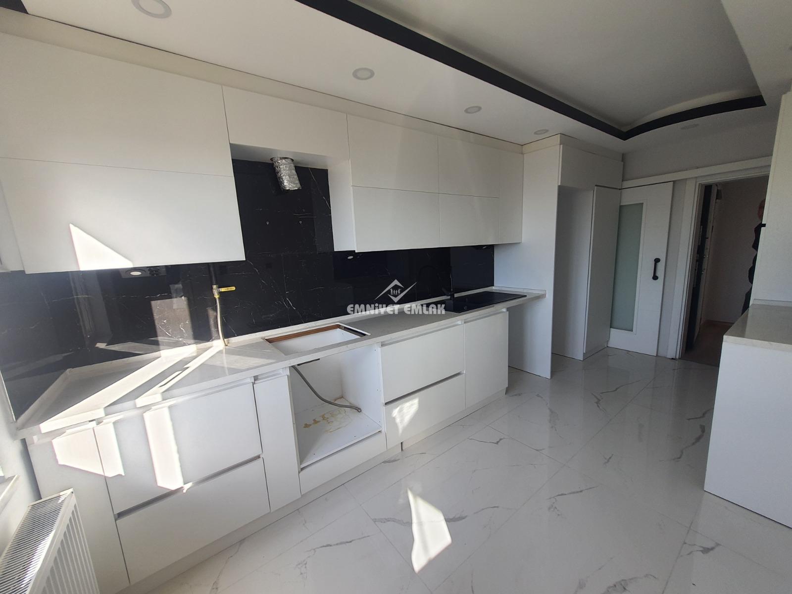 EREĞLİ SARIKORKMAZ MAH.SEYİR TERASI BÖLGESİNDE SATILIK 3+1 DAİRE