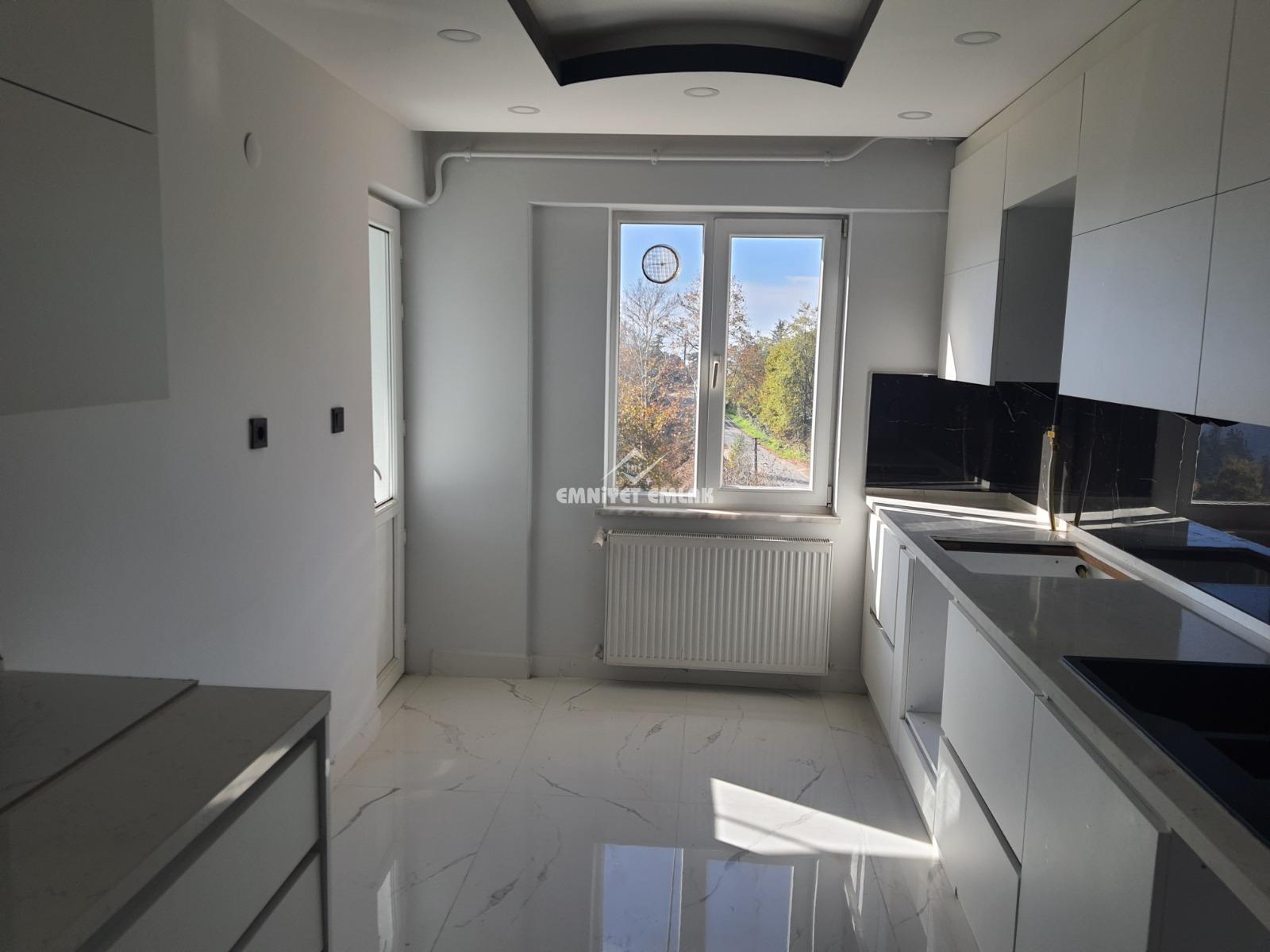 EREĞLİ SARIKORKMAZ MAH.SEYİR TERASI BÖLGESİNDE SATILIK 3+1 DAİRE