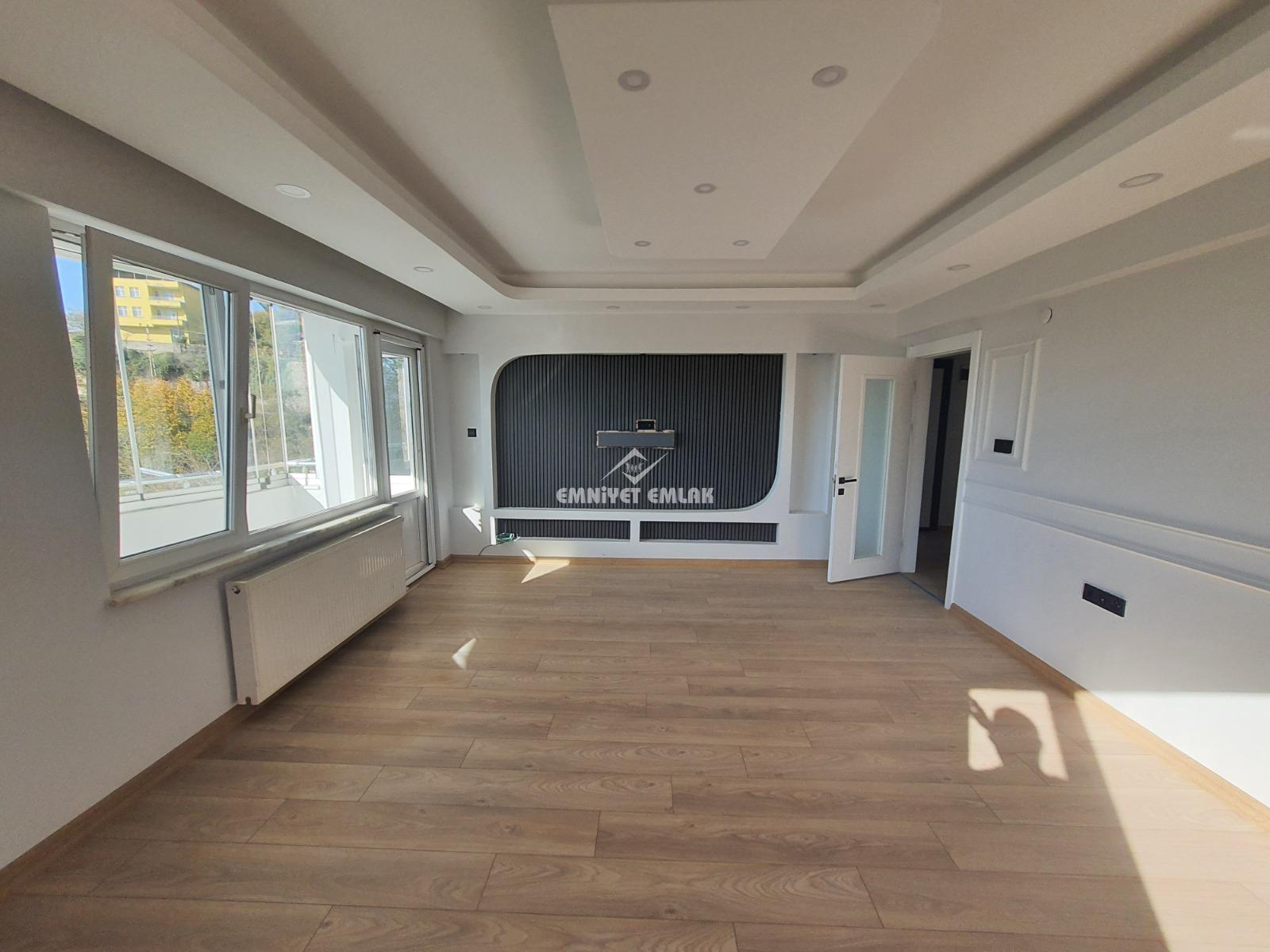 EREĞLİ SARIKORKMAZ MAH.SEYİR TERASI BÖLGESİNDE SATILIK 3+1 DAİRE