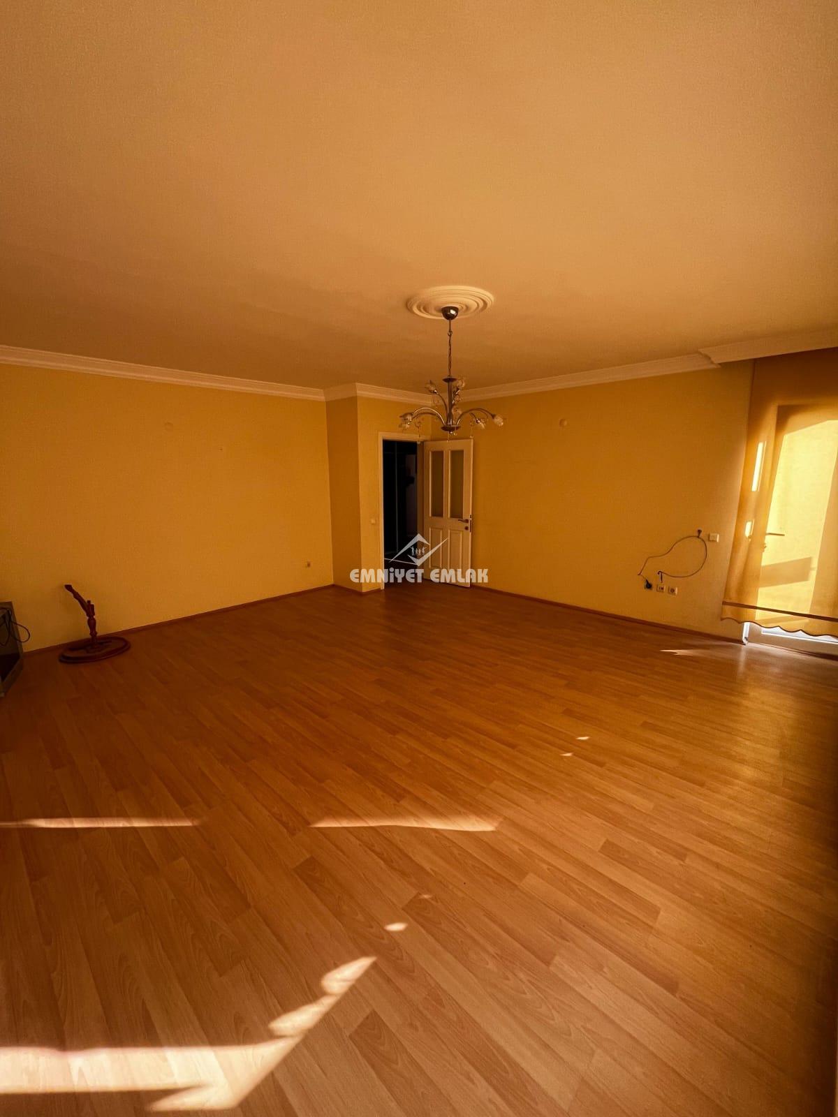 KEPEZ MAHALLESİNDE EĞİTİM FAKÜLTESİNE YÜRÜME MESAFESİNDE 3+1