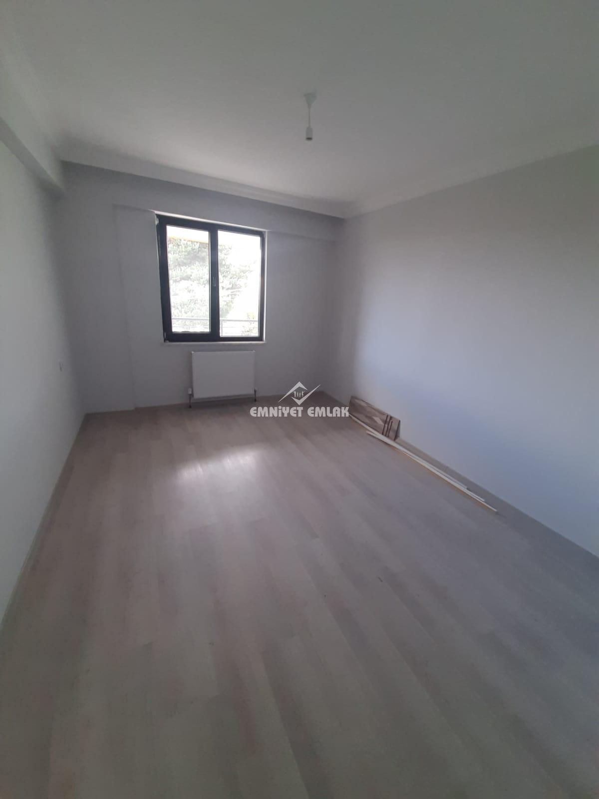 BAĞLIK MAHALLESİ ORHANOĞUZ OKULU BÖLGESİNDE 2+1 DENİZ MANZARALI KİRALIK DAİRE