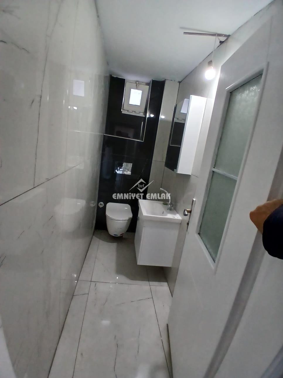 DENZİCİLİK FAKÜLTESİ YANINDA 2+1 İÇİ YENİ YAPILI KİRALIK DAİRE