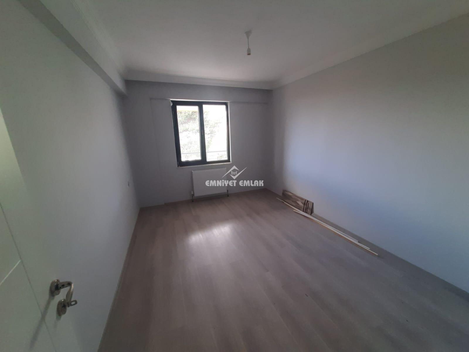 BAĞLIK MAHALLESİ ORHANOĞUZ OKULU BÖLGESİNDE 2+1 DENİZ MANZARALI KİRALIK DAİRE