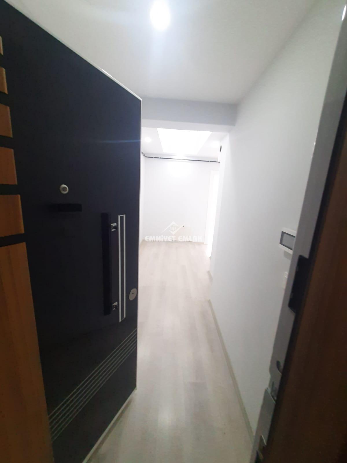 BAĞLIK MAHALLESİ ORHANOĞUZ OKULU BÖLGESİNDE 2+1 DENİZ MANZARALI KİRALIK DAİRE