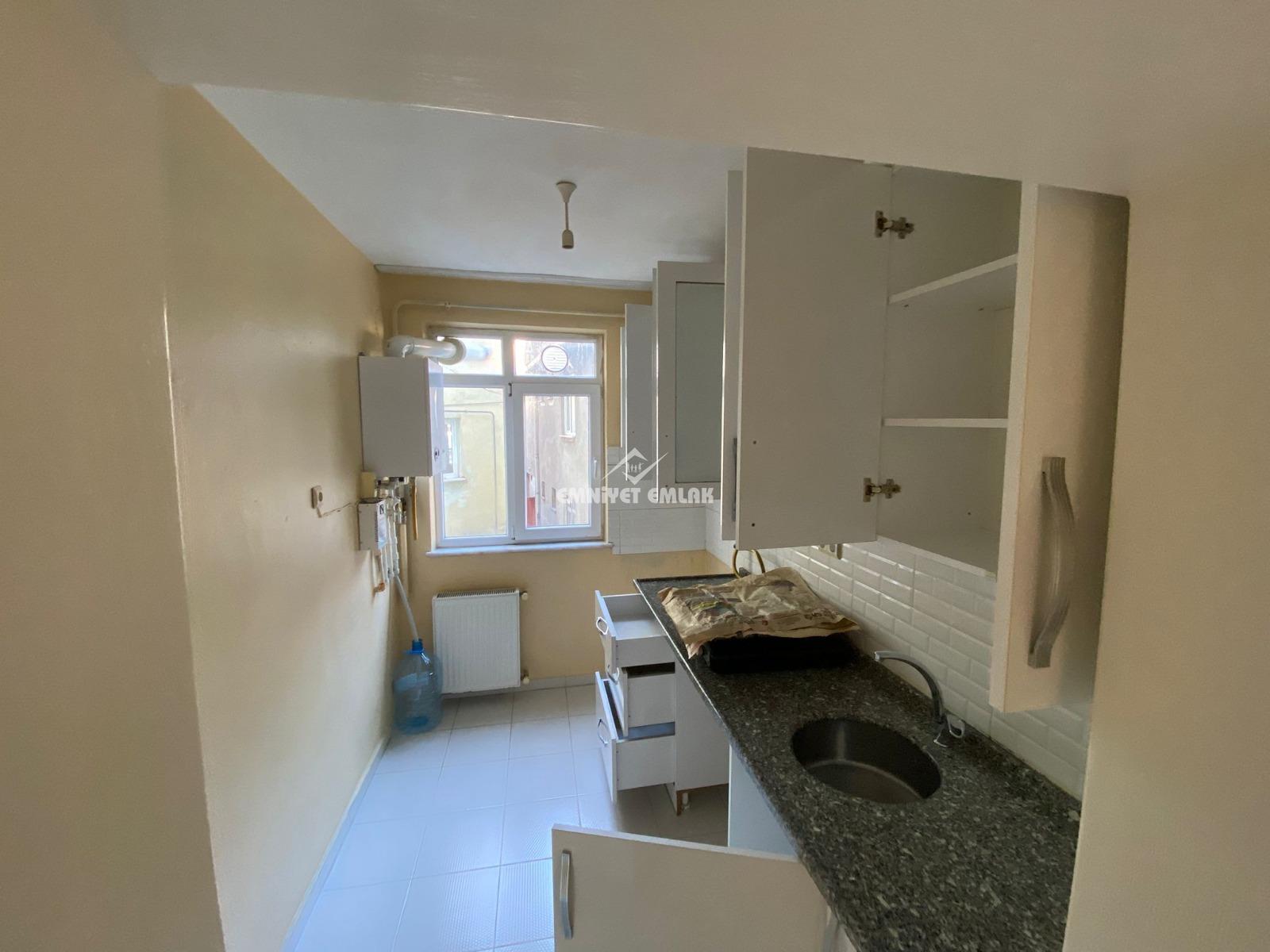 KDZ. EREĞLİ SARIKOKMAZ MAH. ÇARŞIYA YAKIN 2+1 KİRALIK DAİRE