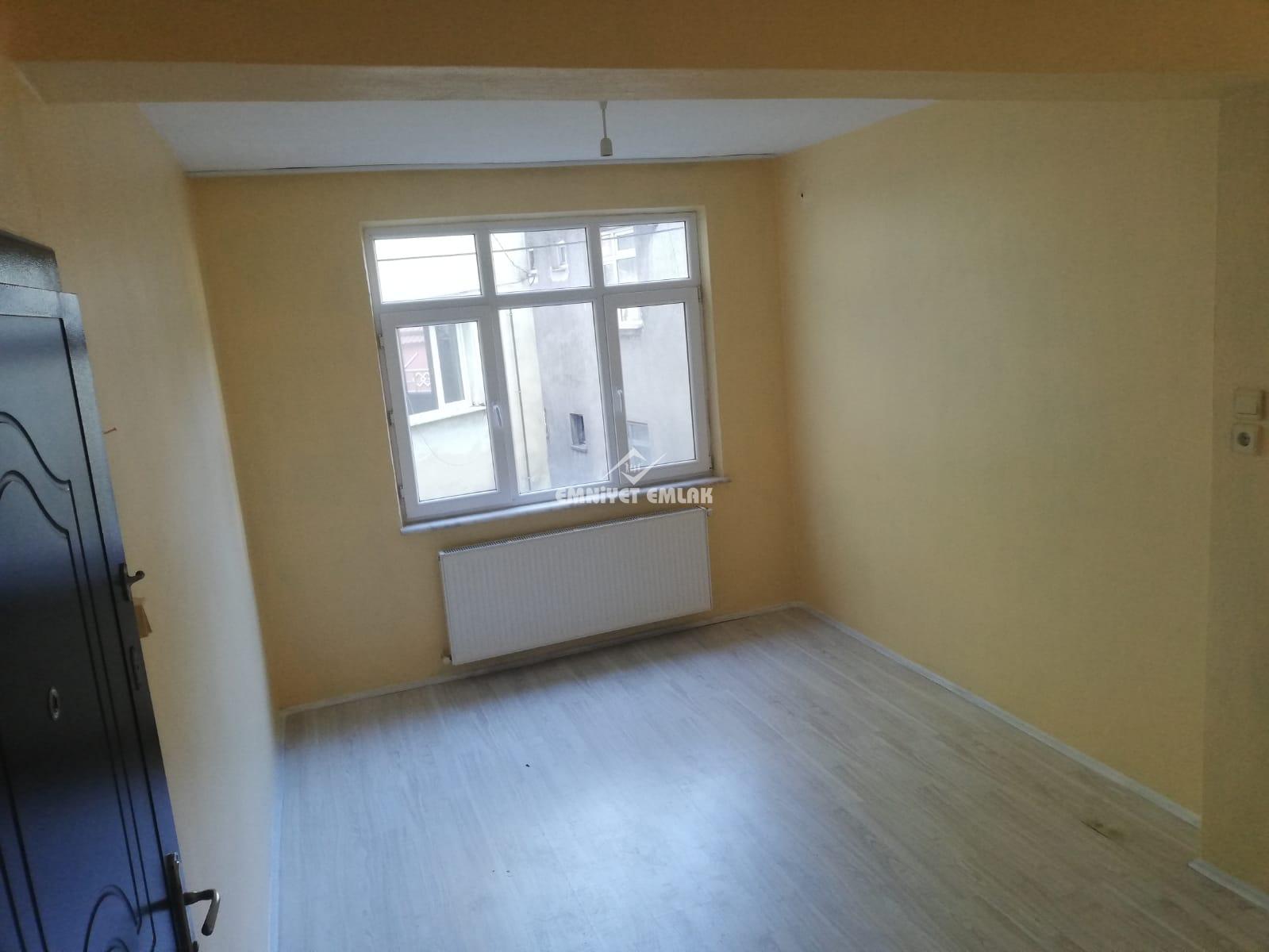 KDZ. EREĞLİ SARIKOKMAZ MAH. ÇARŞIYA YAKIN 2+1 KİRALIK DAİRE
