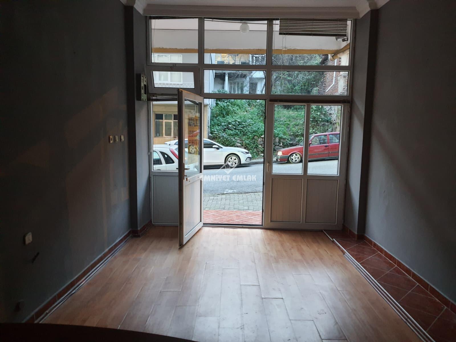 EREĞLİ KİRMANLI MAHHALLESİ SÜMER TAKSİ BÖLGESİ KİRALIK DÜKKAN