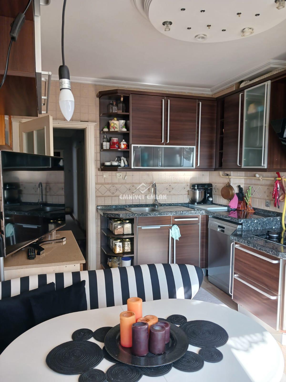 KDZ EREĞLİ BAĞLIK MAHALLESİ PAZARYERİ ÜZERİNDE 3+1 KİRACILI DAİRE