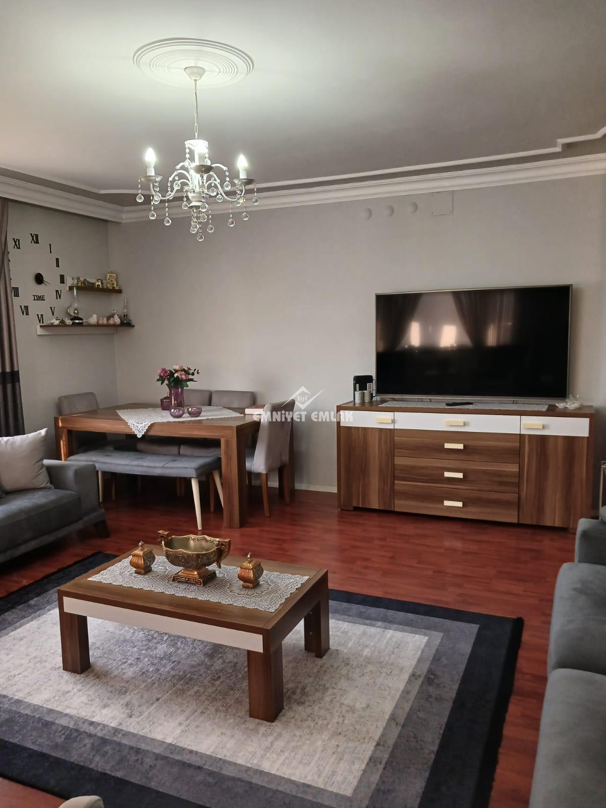 KDZ EREĞLİ BAĞLIK MAHALLESİ PAZARYERİ ÜZERİNDE 3+1 KİRACILI DAİRE