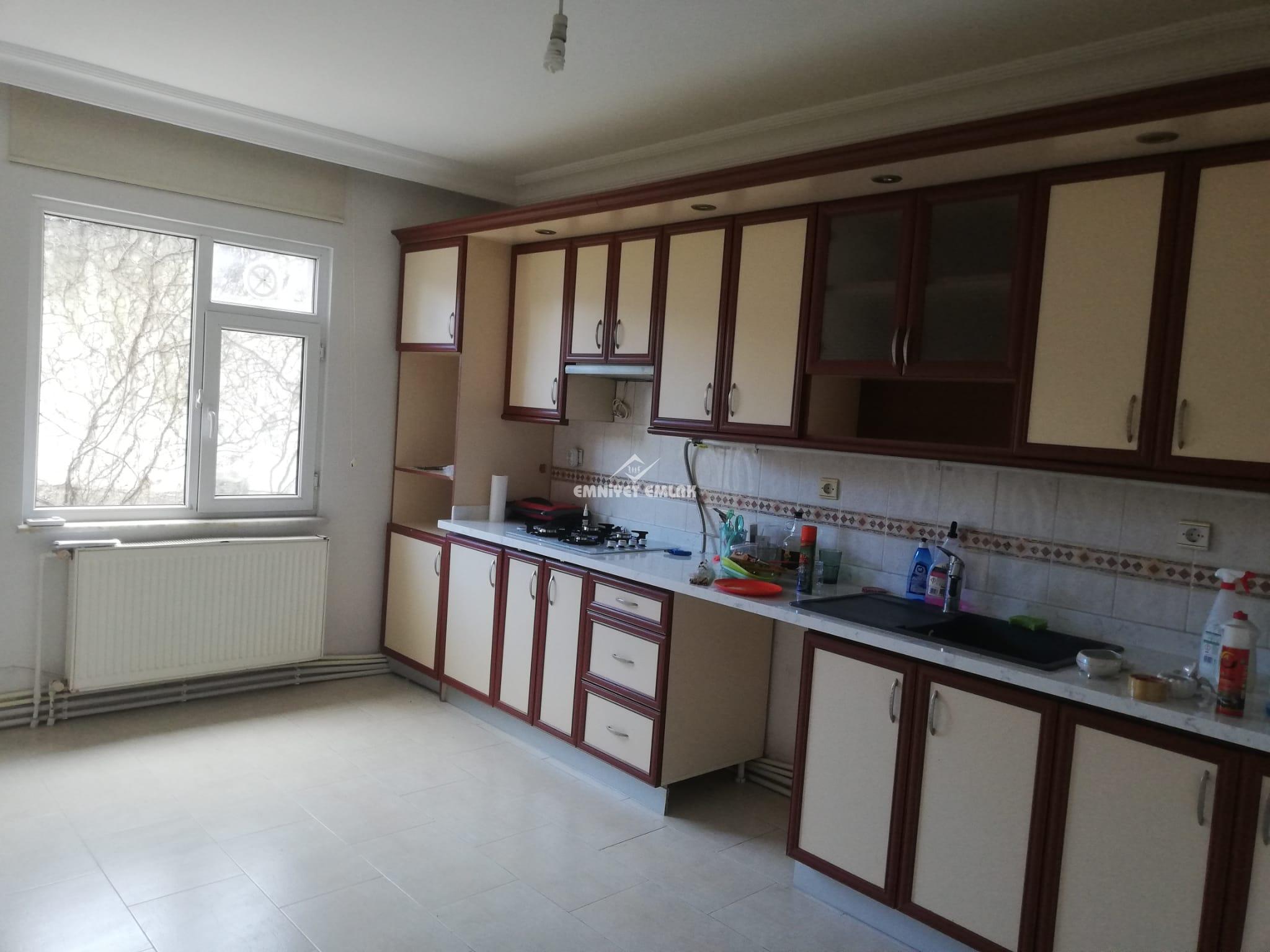 EREĞLİ AKARCA MAHALLESİ KADI TARLASI BÖL.SATILIK 3+1 DAİRE