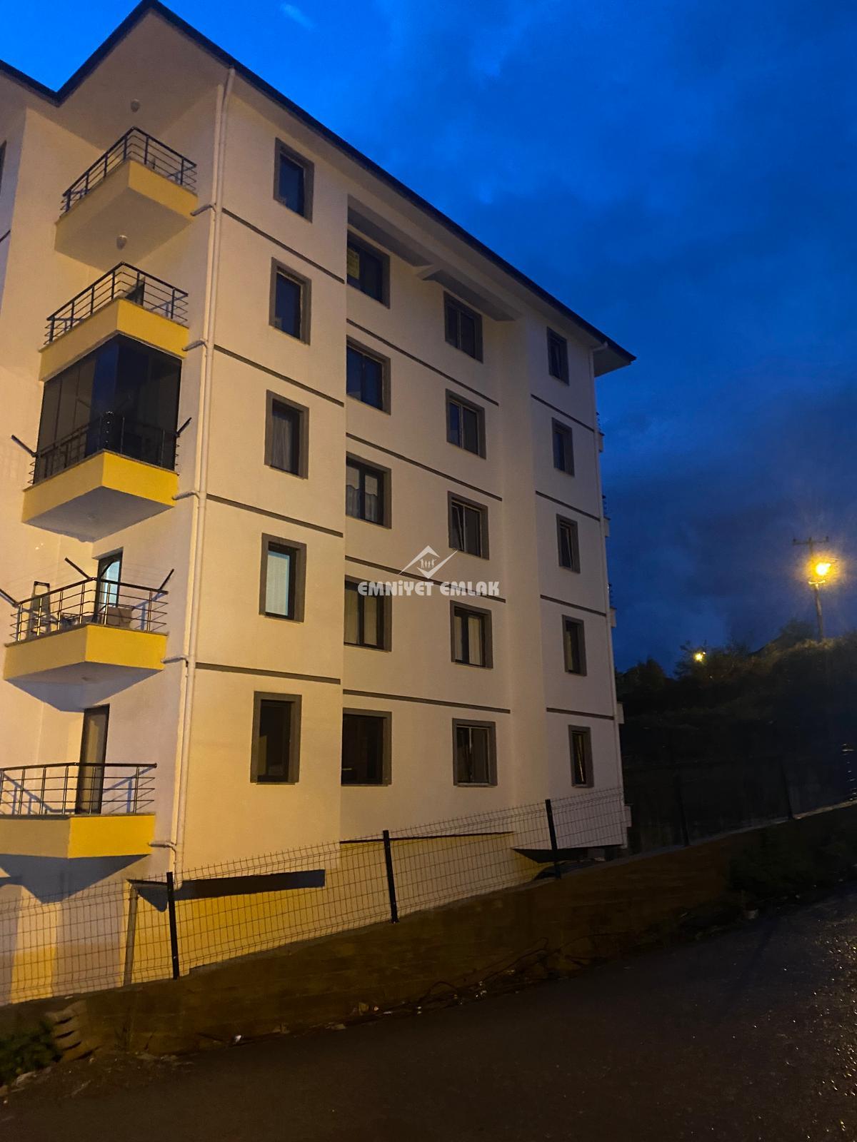 Kepez Mahallesi Çetin Emeç Caddesi Satılık 3+1 Daire