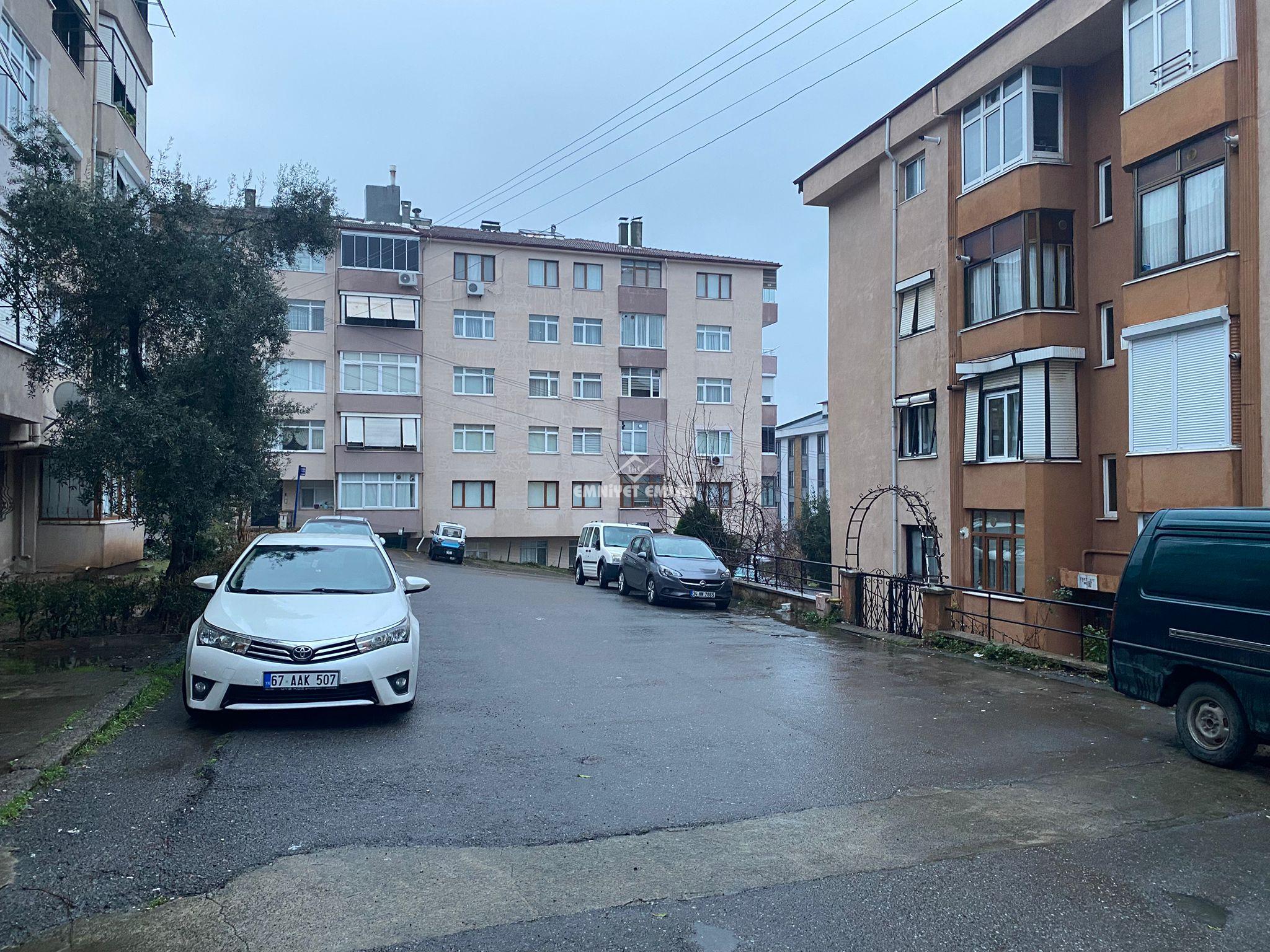 EREĞLİ SÜLEYMANLAR MAH. KADITARLASI BÖLGESİNDE SATILIK 3+1 BAKIMLI DAİRE