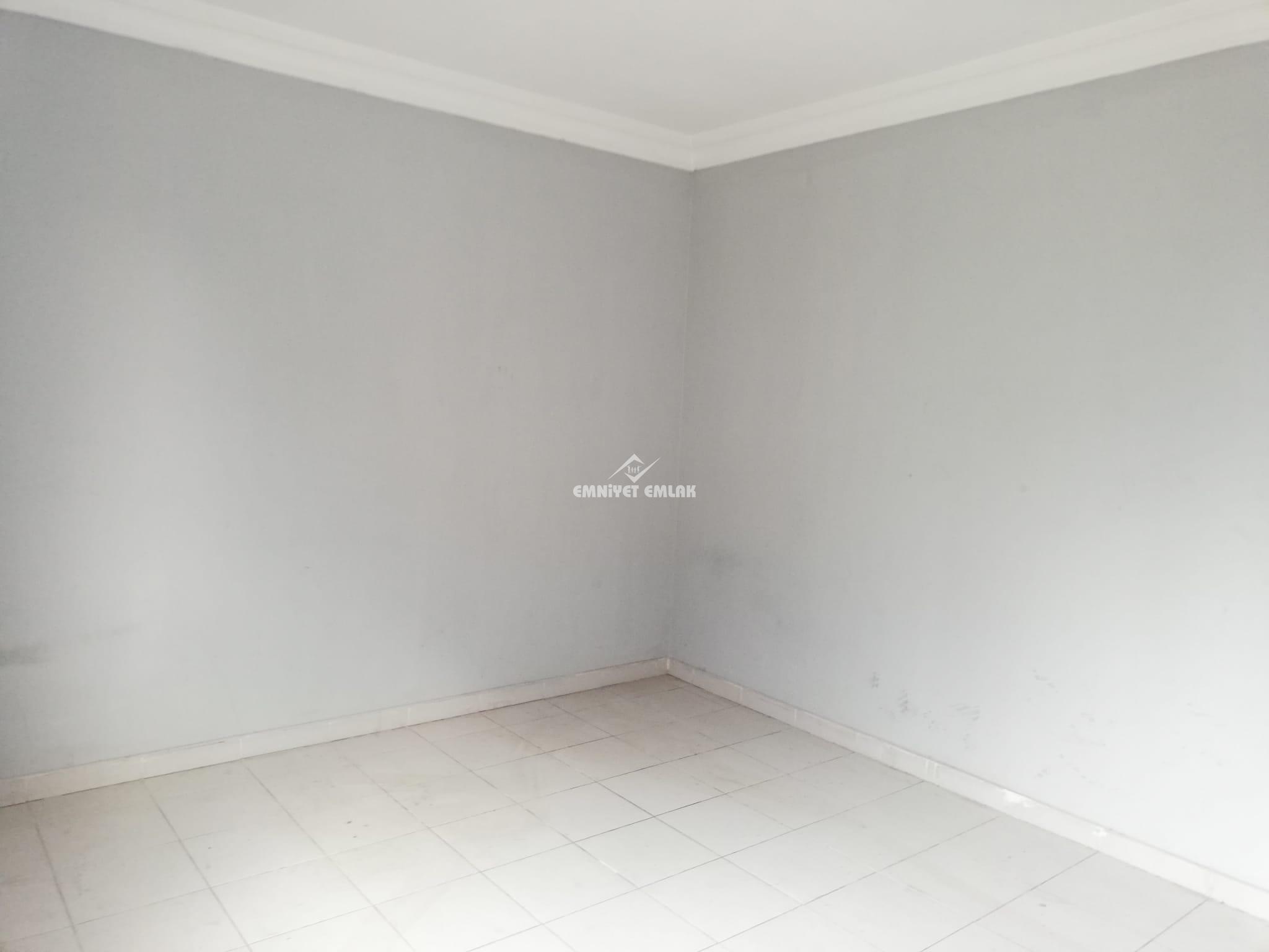 DİŞ HASTANESİ CARREFOUR KARŞISI ANAYOL KENARI 4+1 KİRALIK OFİS&DAİRE