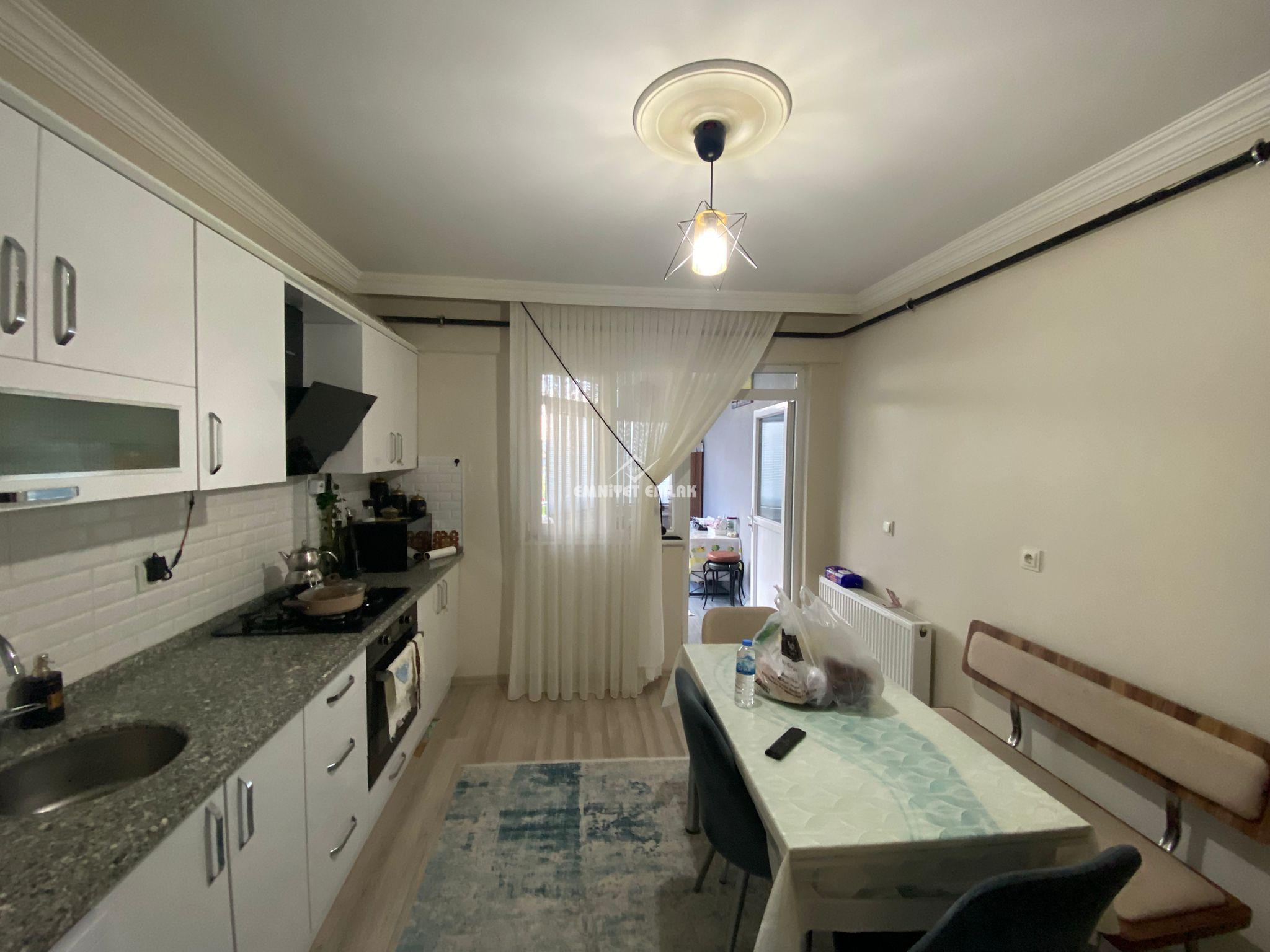 KDZ EREĞLİ KEPEZ DENİZCİLİK FAKÜLTESİ MEVKİİ 2+1 EBEVEYN BANYOLU SATILIK DAİRE
