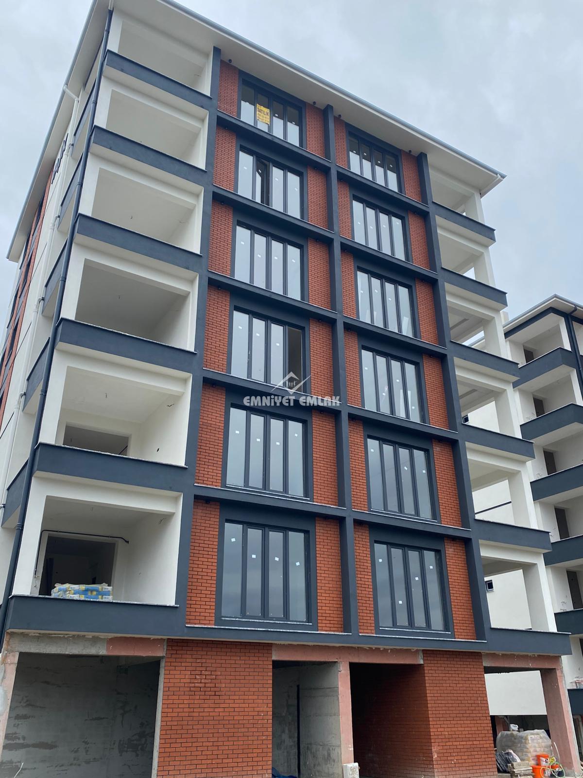 KDZ EREĞLİ KEPEZ MAHALLESİNDE MUTFAK AYRI 1+1 SATILIK DAİRE