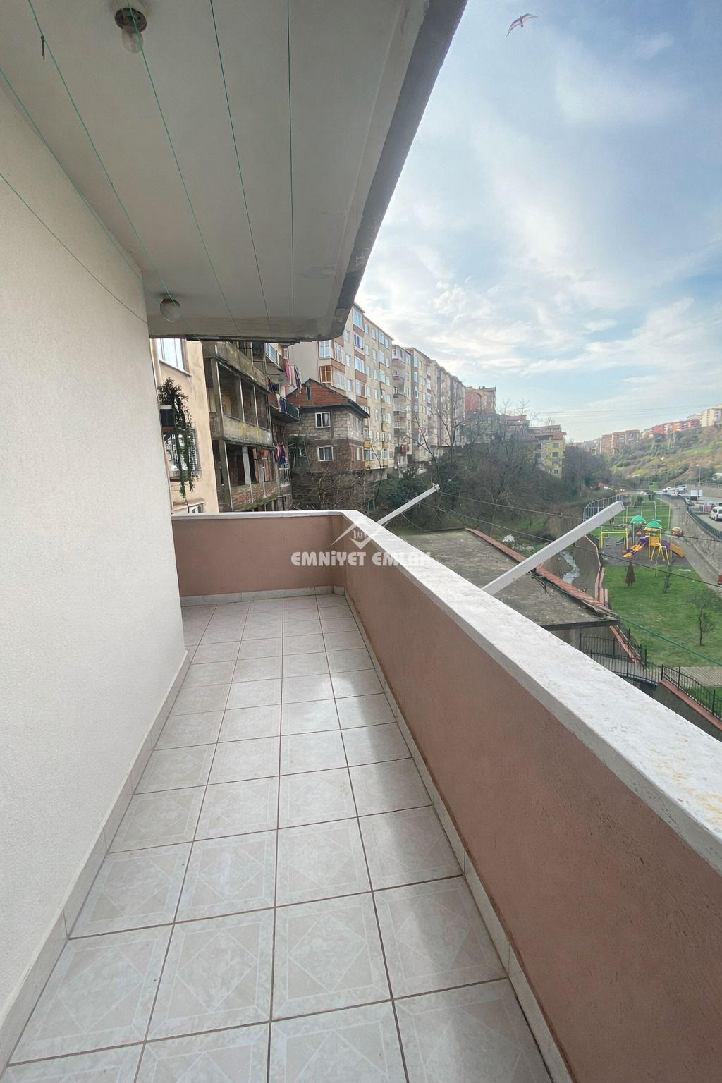 KDZ EREĞLİ BAĞLIK MH.HATİP SOKAKTA 3+1 SATILIK FIRSAT DAİRE