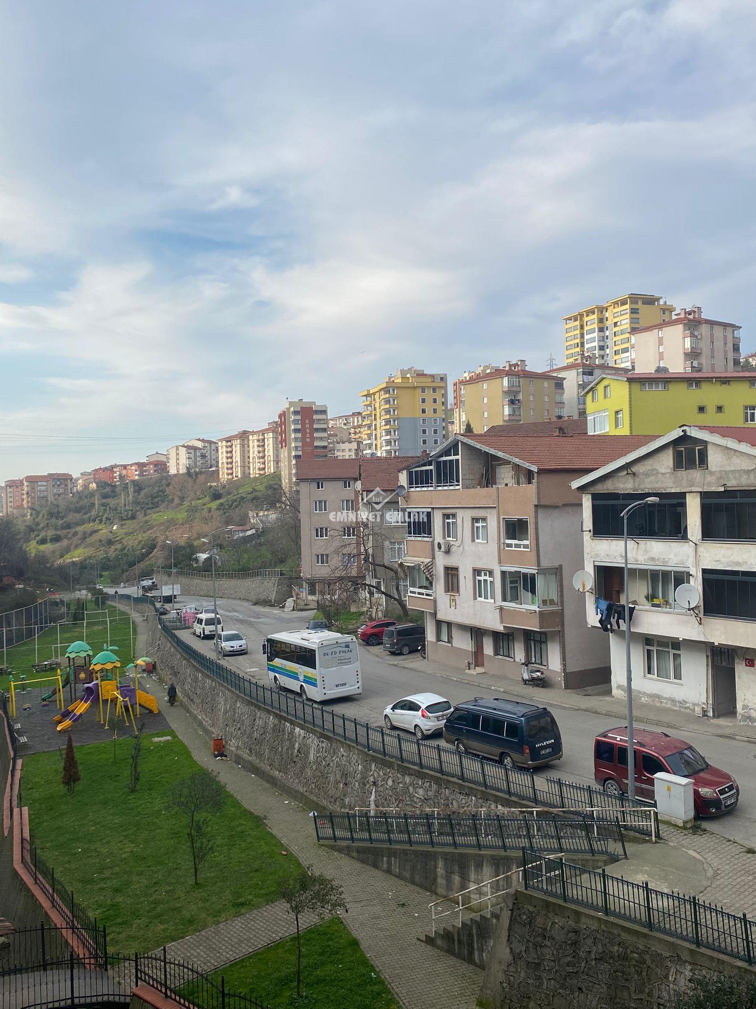 KDZ EREĞLİ BAĞLIK MH.HATİP SOKAKTA 3+1 SATILIK FIRSAT DAİRE