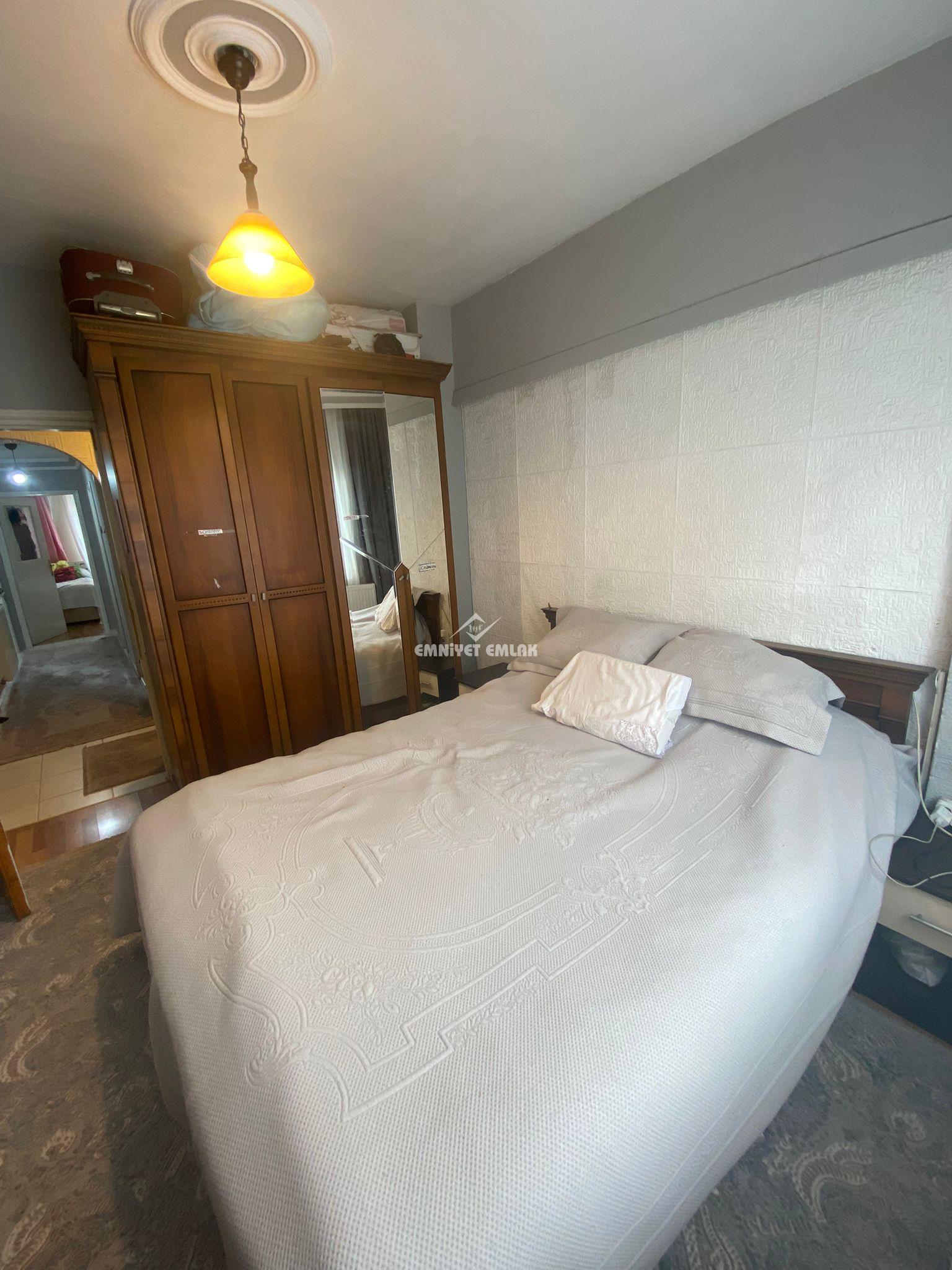 KDZ EREĞLİ BAĞLIK MH.HATİP SOKAKTA 3+1 SATILIK FIRSAT DAİRE