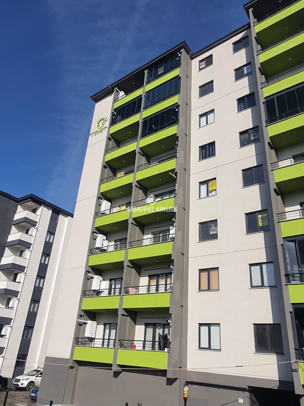 EREĞLİ ÖMERLİ HASTANE KAVŞAĞINDA KİRALIK 1+1 DAİRE