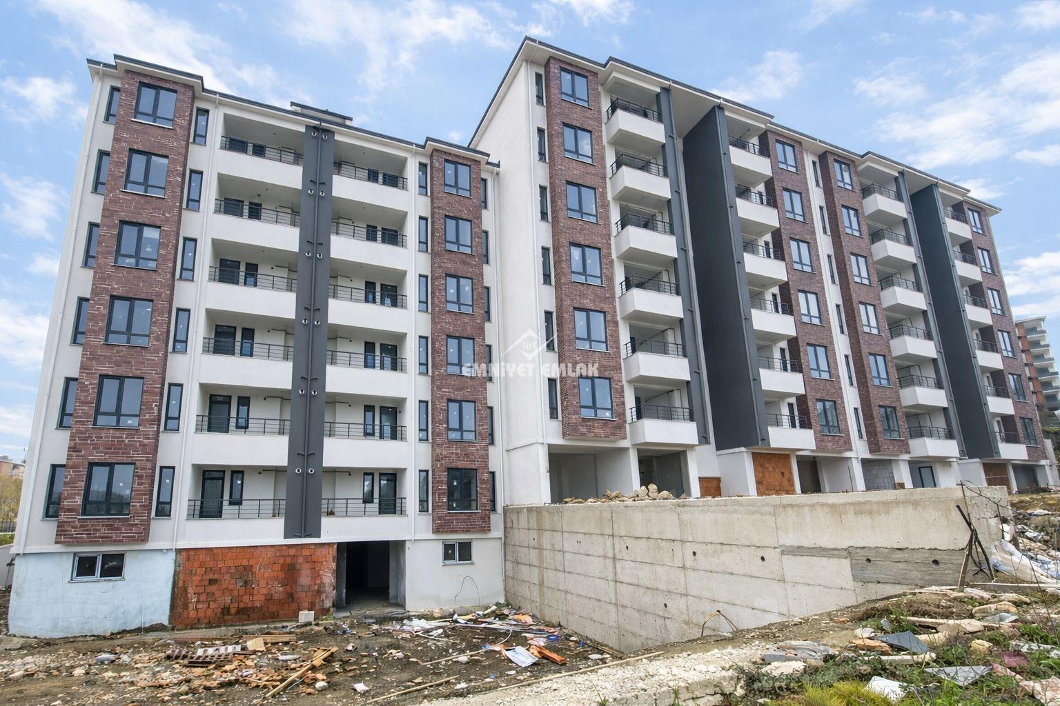KDZ EREĞLİNİNİN GELİŞEN BÖLGESİ BELEN MH. ANAYOLA YAKIN 2+1 SATILIK DAİRE