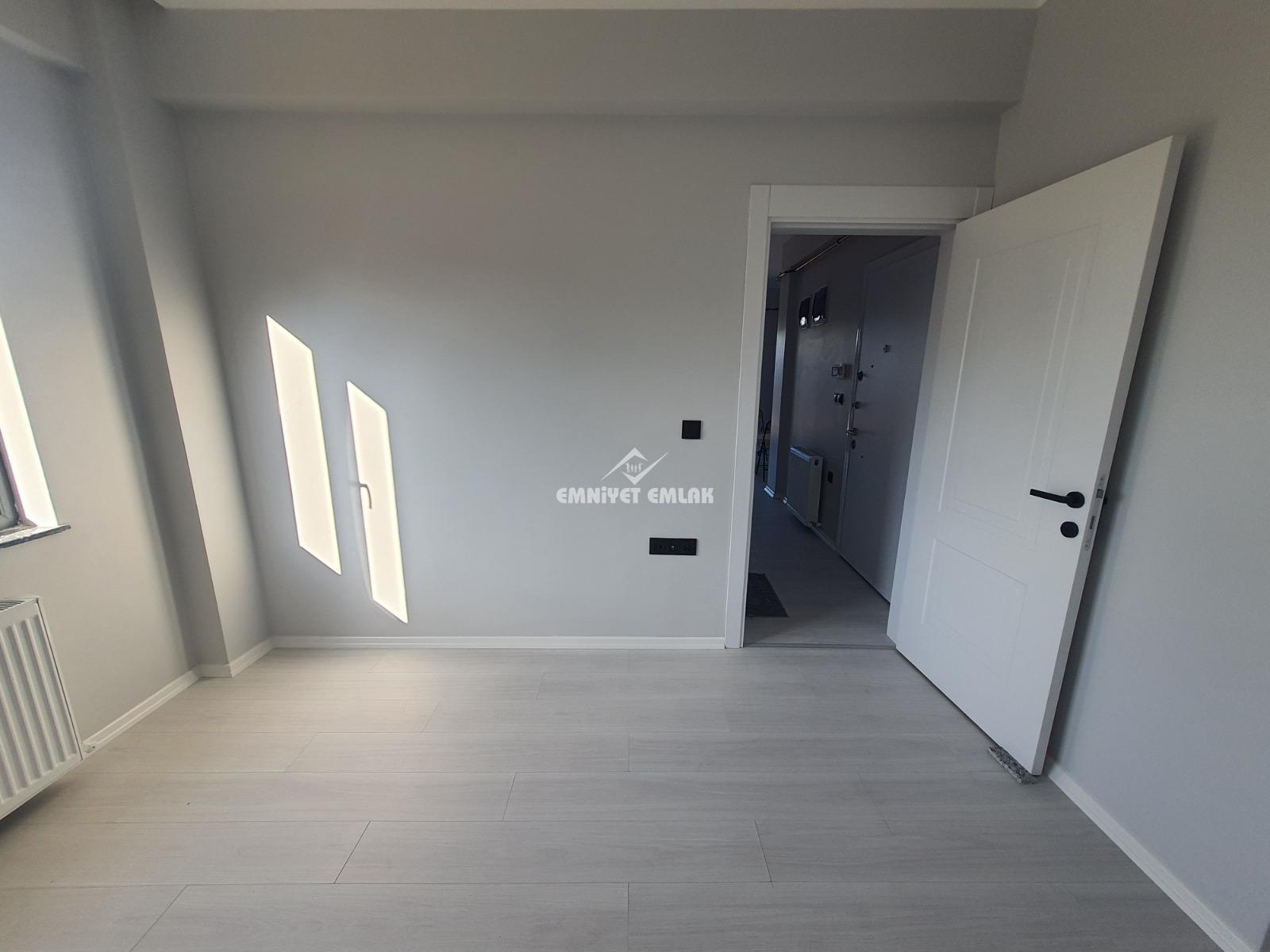 Ereğli Çavdarlı Dr. Sitesi Bölgesi Satılık Deniz Manzaralı 1+1 Daire