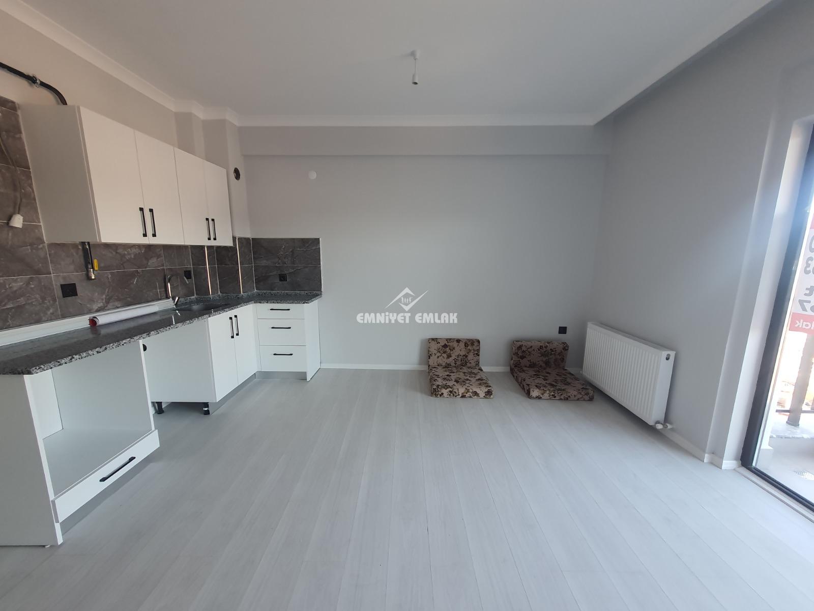 Ereğli Çavdarlı Dr. Sitesi Bölgesi Satılık Deniz Manzaralı 1+1 Daire